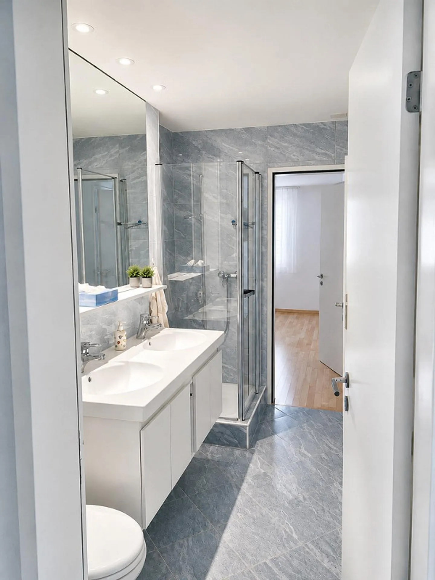 Well-maintained & bright 4.5-room apartment in a central location - Photo 10 of 12