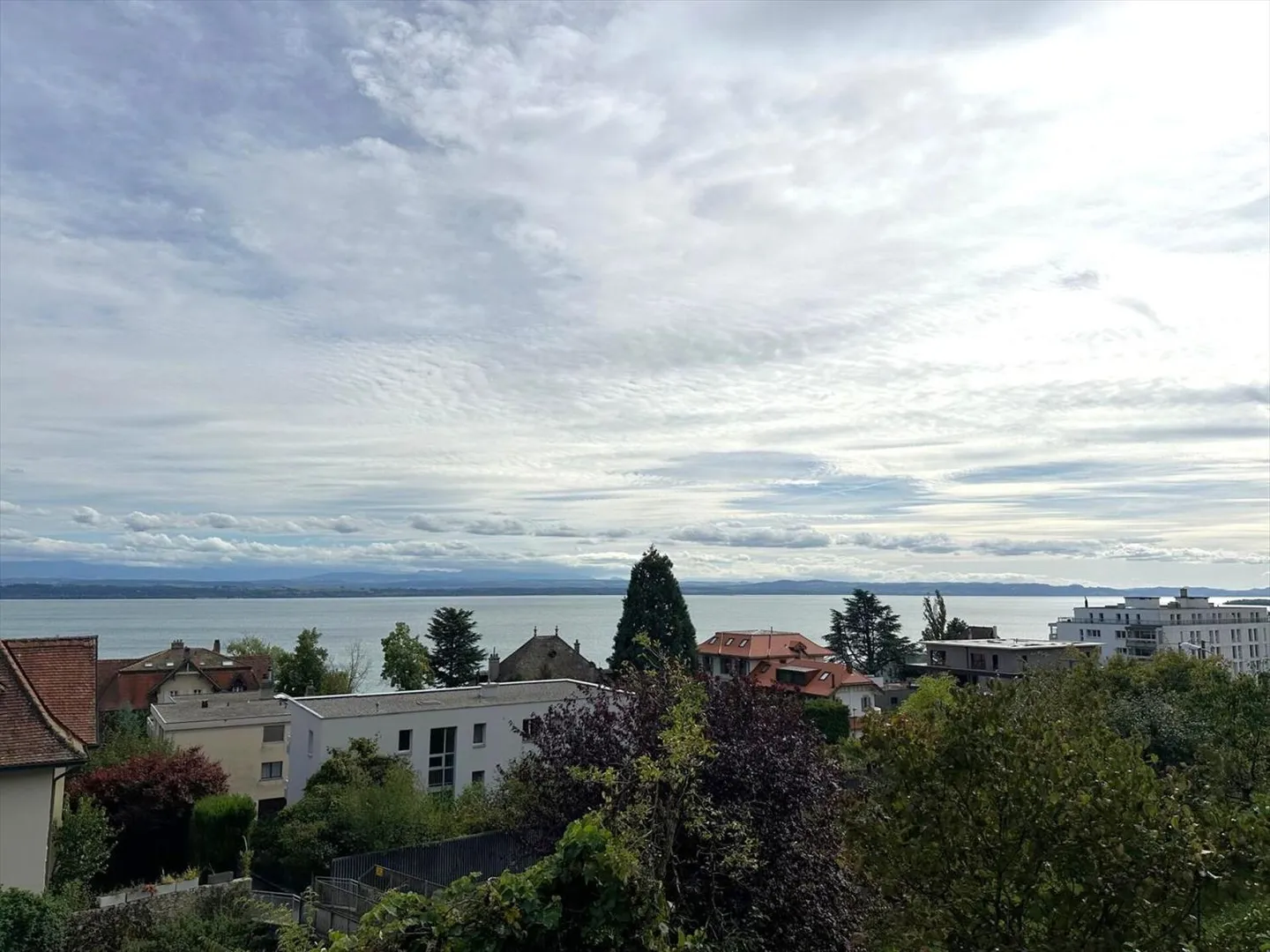 Neuchâtel, Casa unifamiliare di 5,5 stanze da ristrutturare - Foto 2 di 12