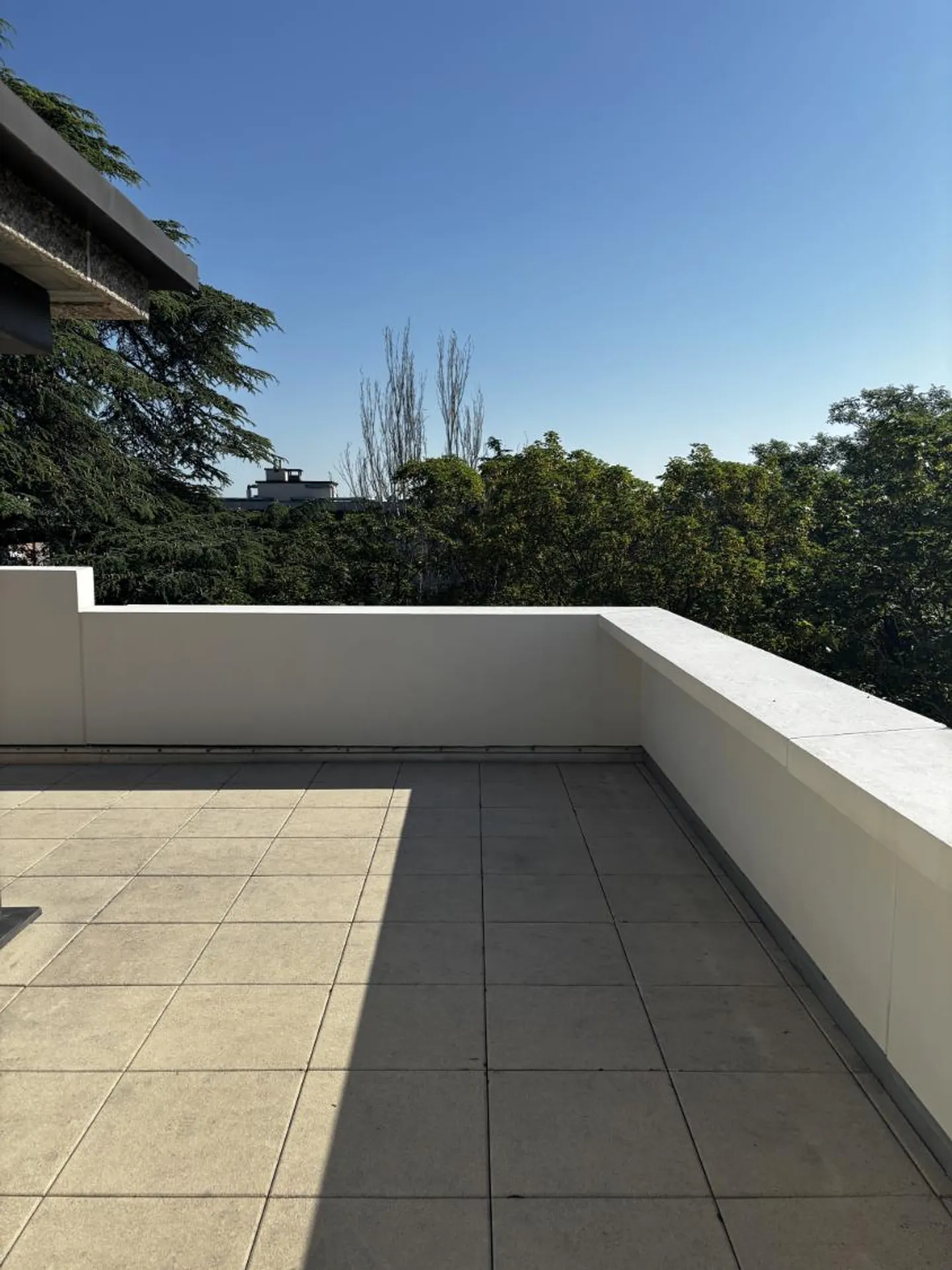 Attique Charmant avec Terrasse - Photo 5 sur 6