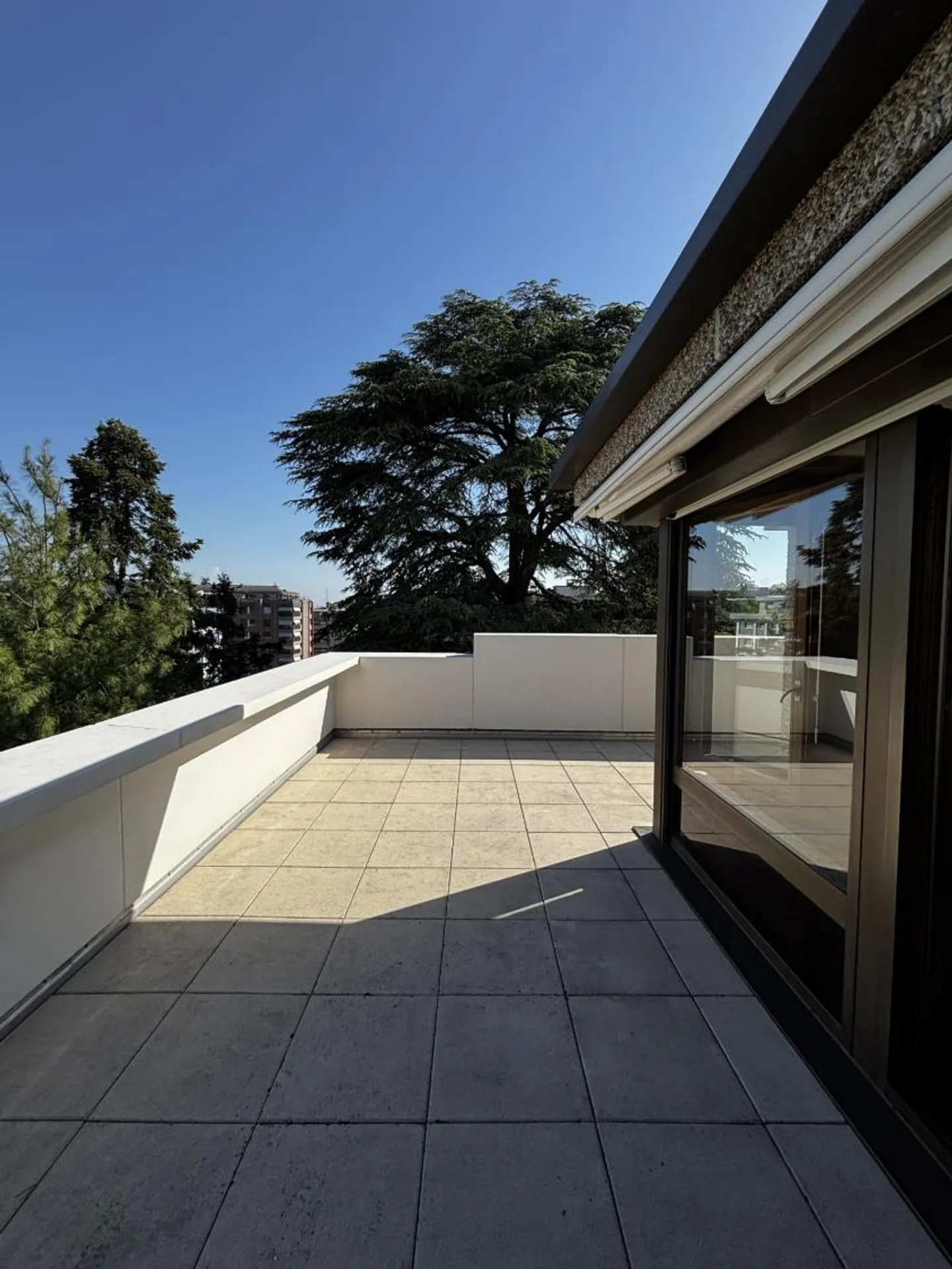 Attique Charmant avec Terrasse - Photo 6 sur 6