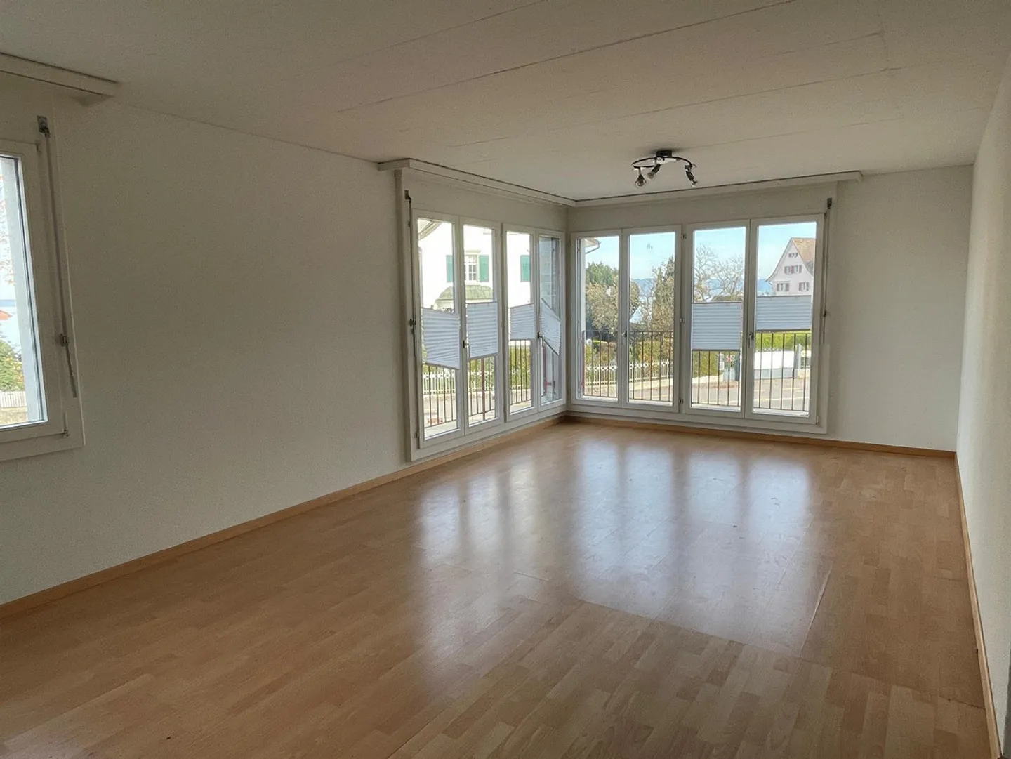 Vielseitige Wohnung oder Büro - Foto 1 von 6