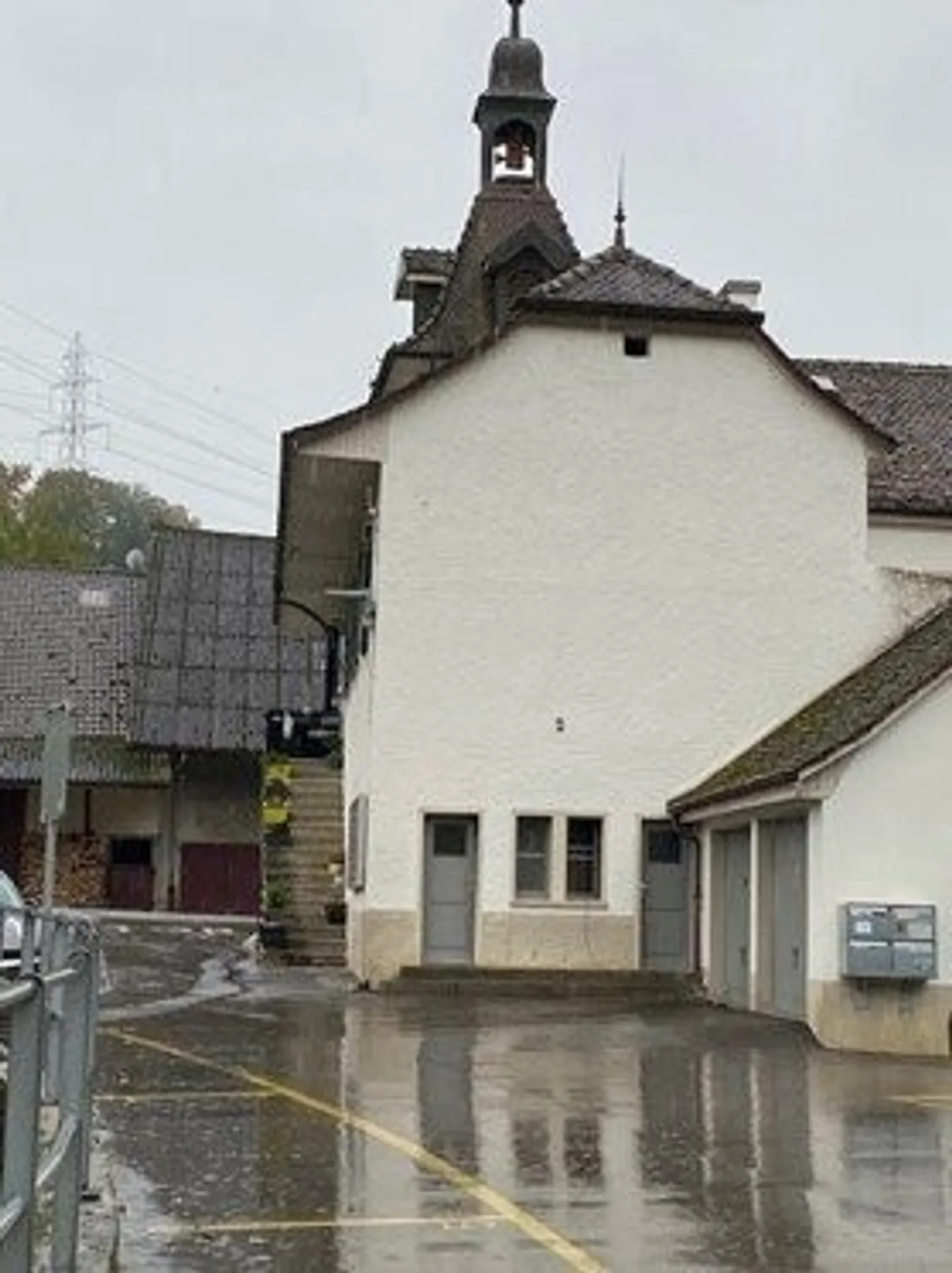 Posto auto disponibile a Ependes VD - Foto 1 di 2