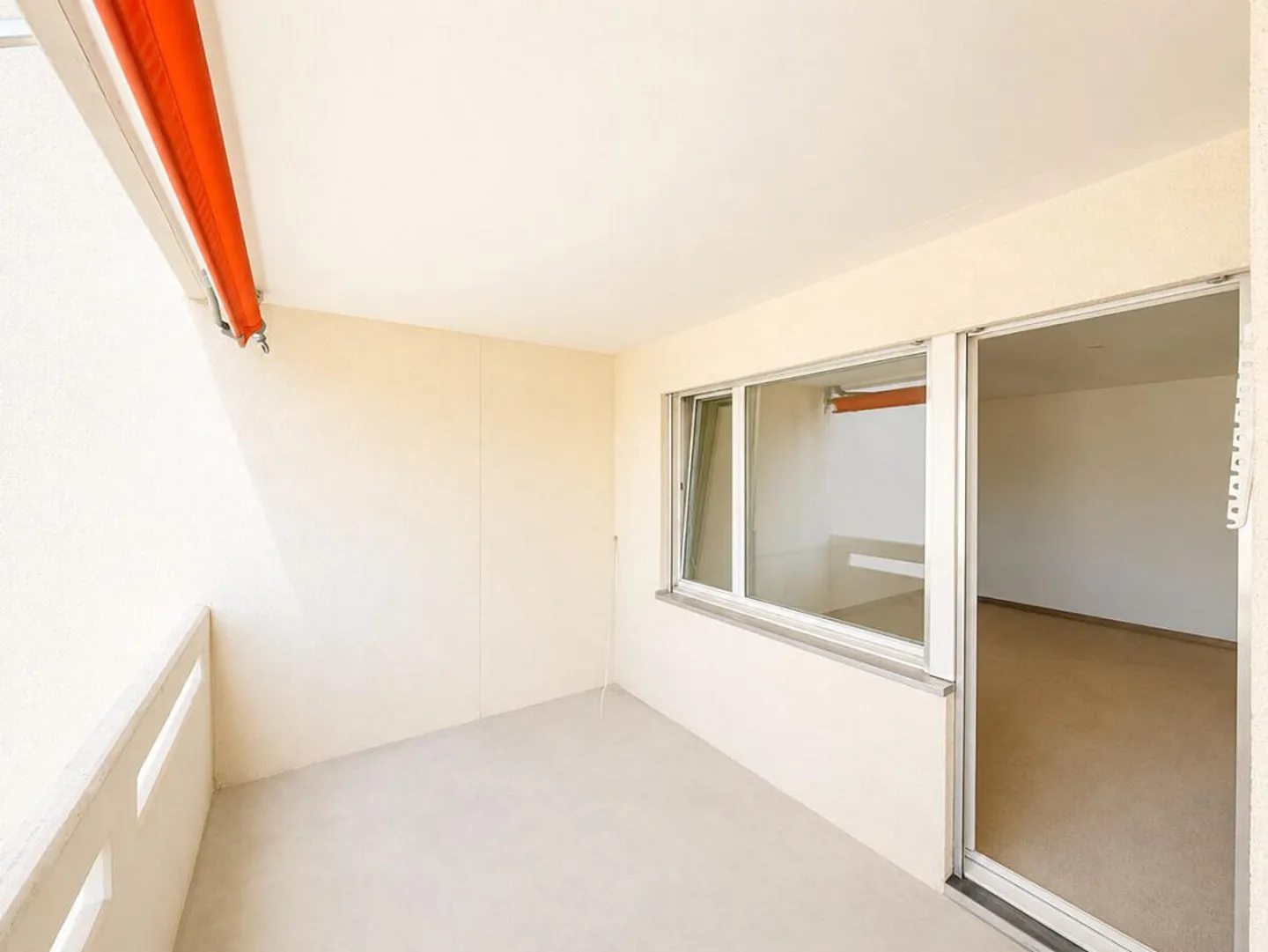 Central and Quiet Living - Photo 10 of 10