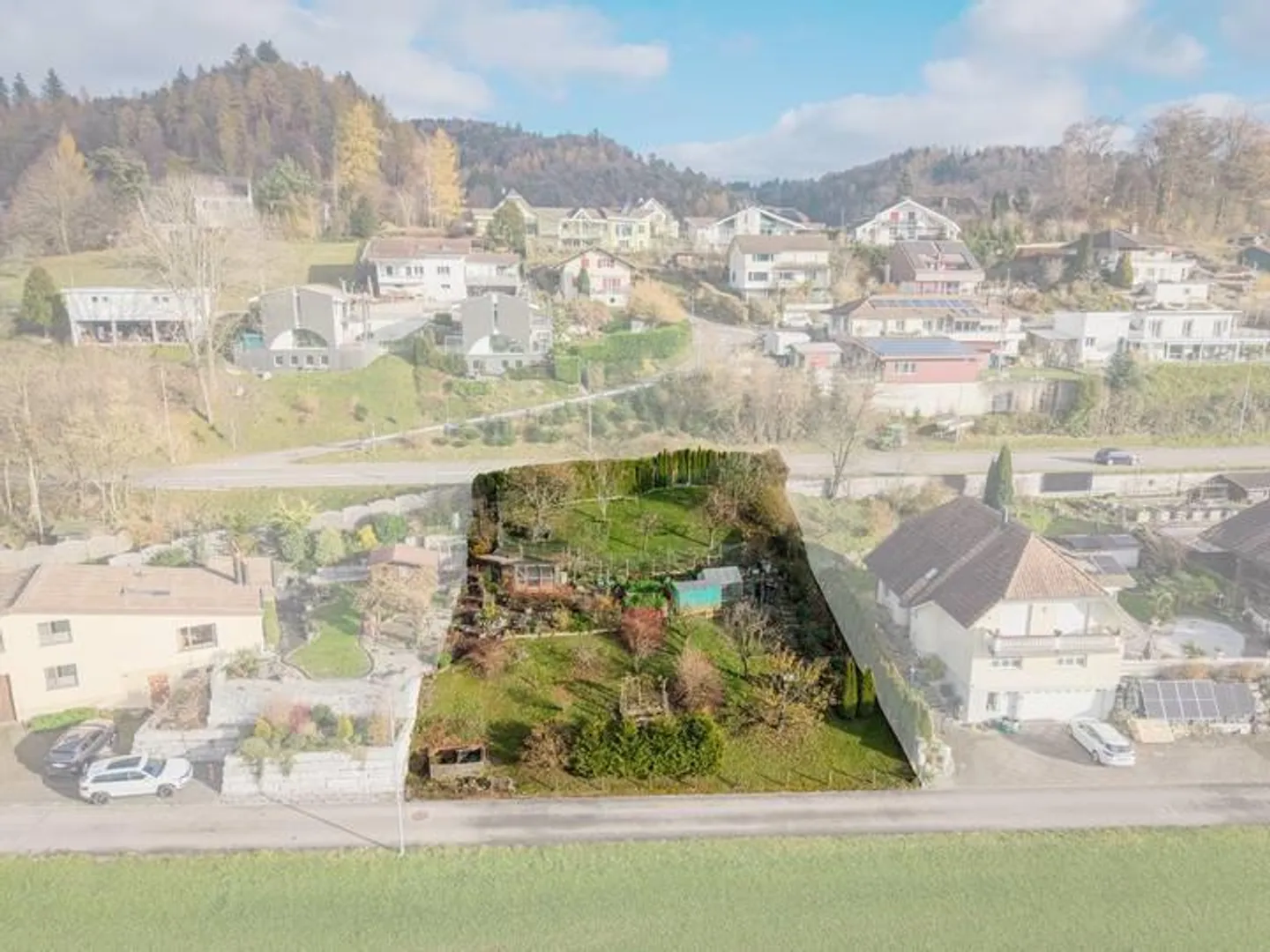 ATTRACTIVE BUILDING LAND WITH A VIEW - Photo 4 of 9