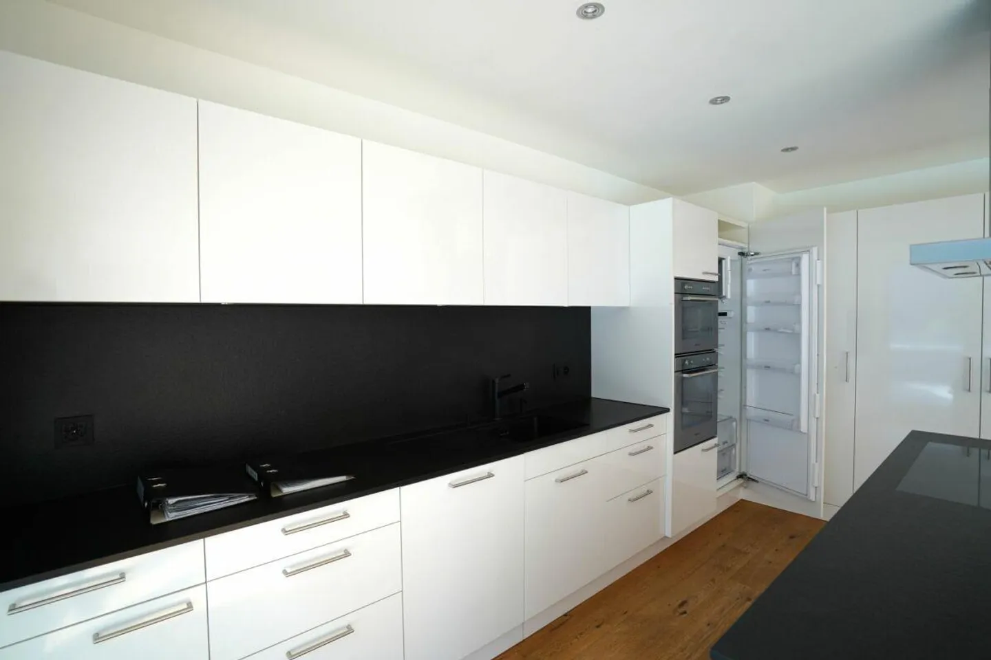 4.5-Room Penthouse Apartment SECOND HOME - Photo 4 of 18