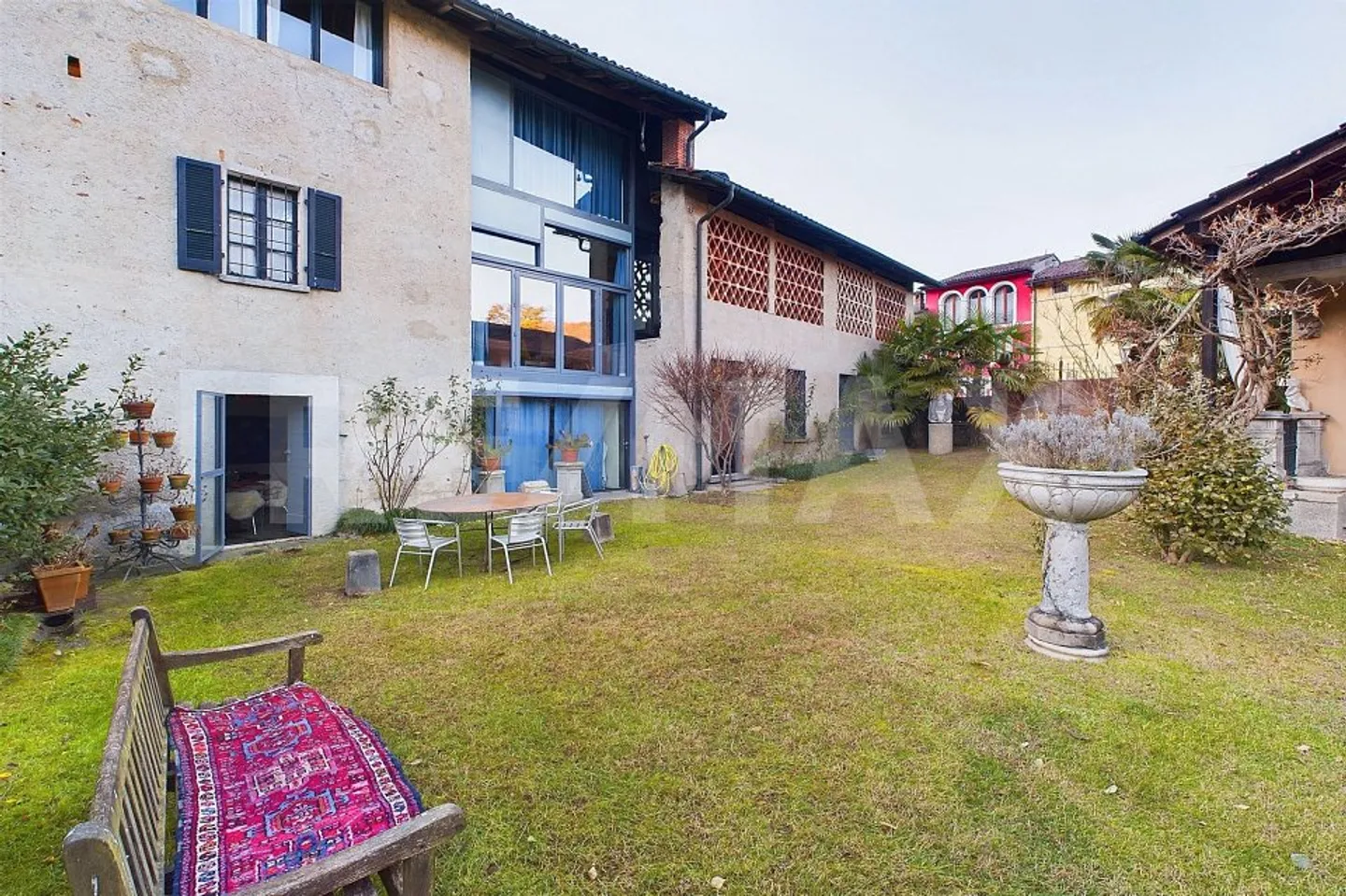 Chalet storico con tocco moderno - Foto 5 di 13