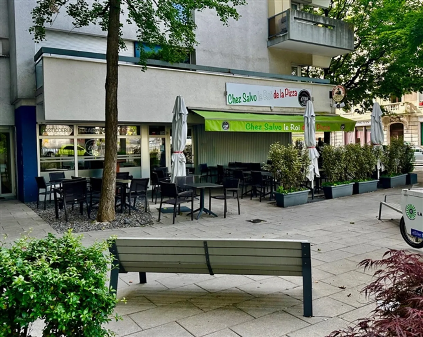 «Pizzeria in unmittelbarer Nähe des neuen Öko-Viertels Métamophose» - Foto 1 von 11