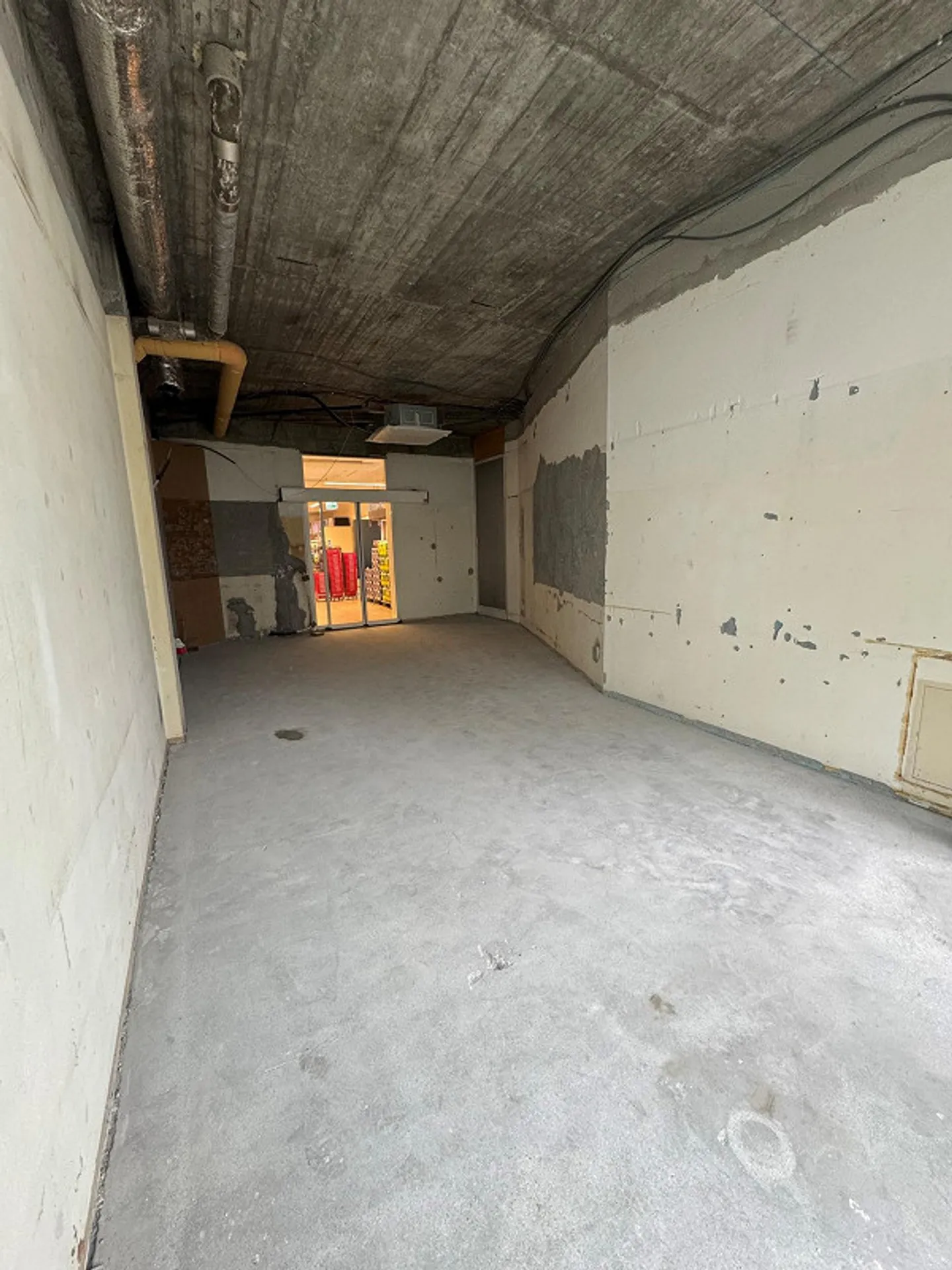 Votre nouvel espace de vente attrayant dans le Rheinquartier à Chur - Photo 2 sur 5