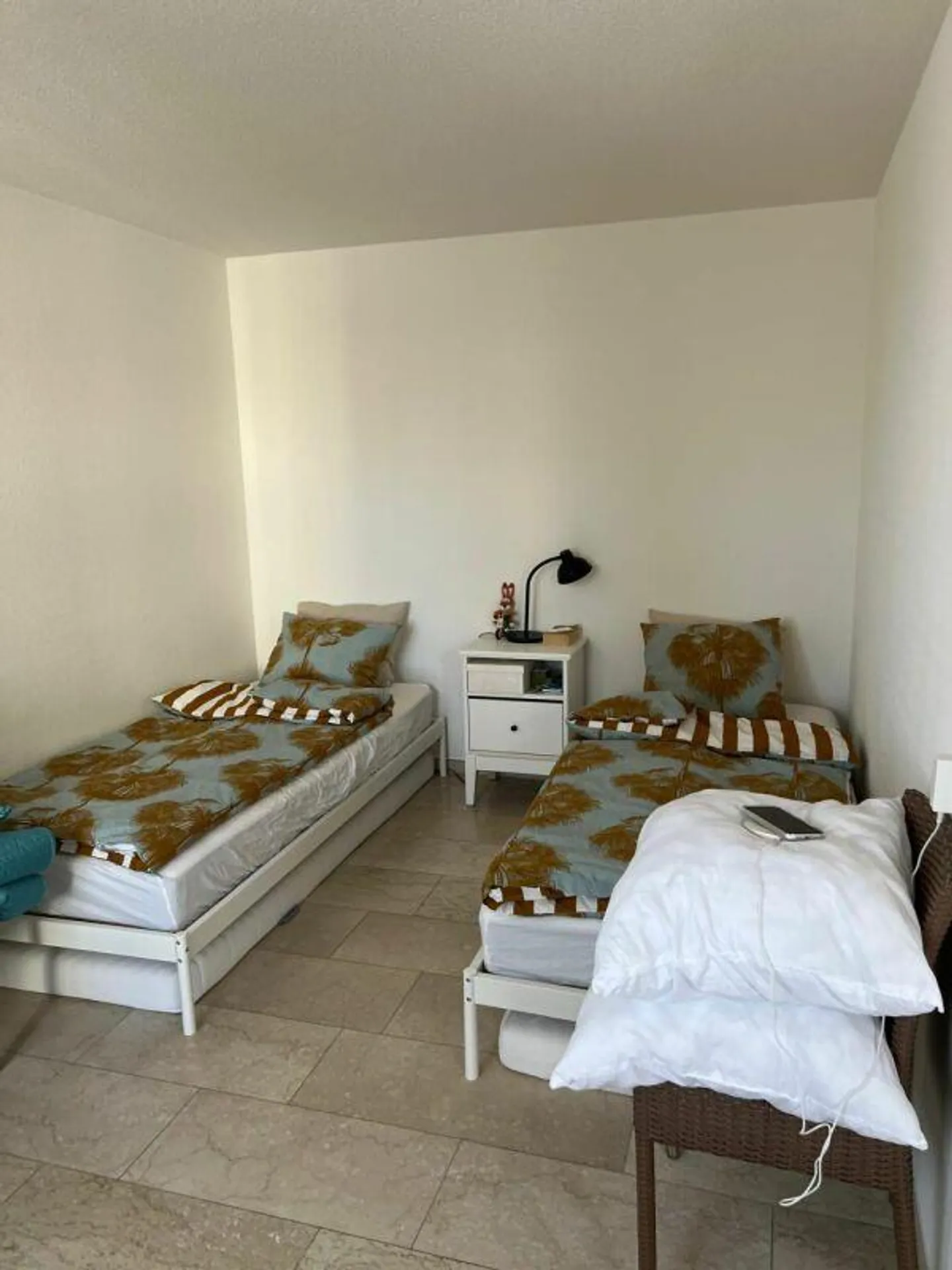 Appartamento centrale con 2 camere da letto in affitto in piazza del monastero - Foto 6 di 9