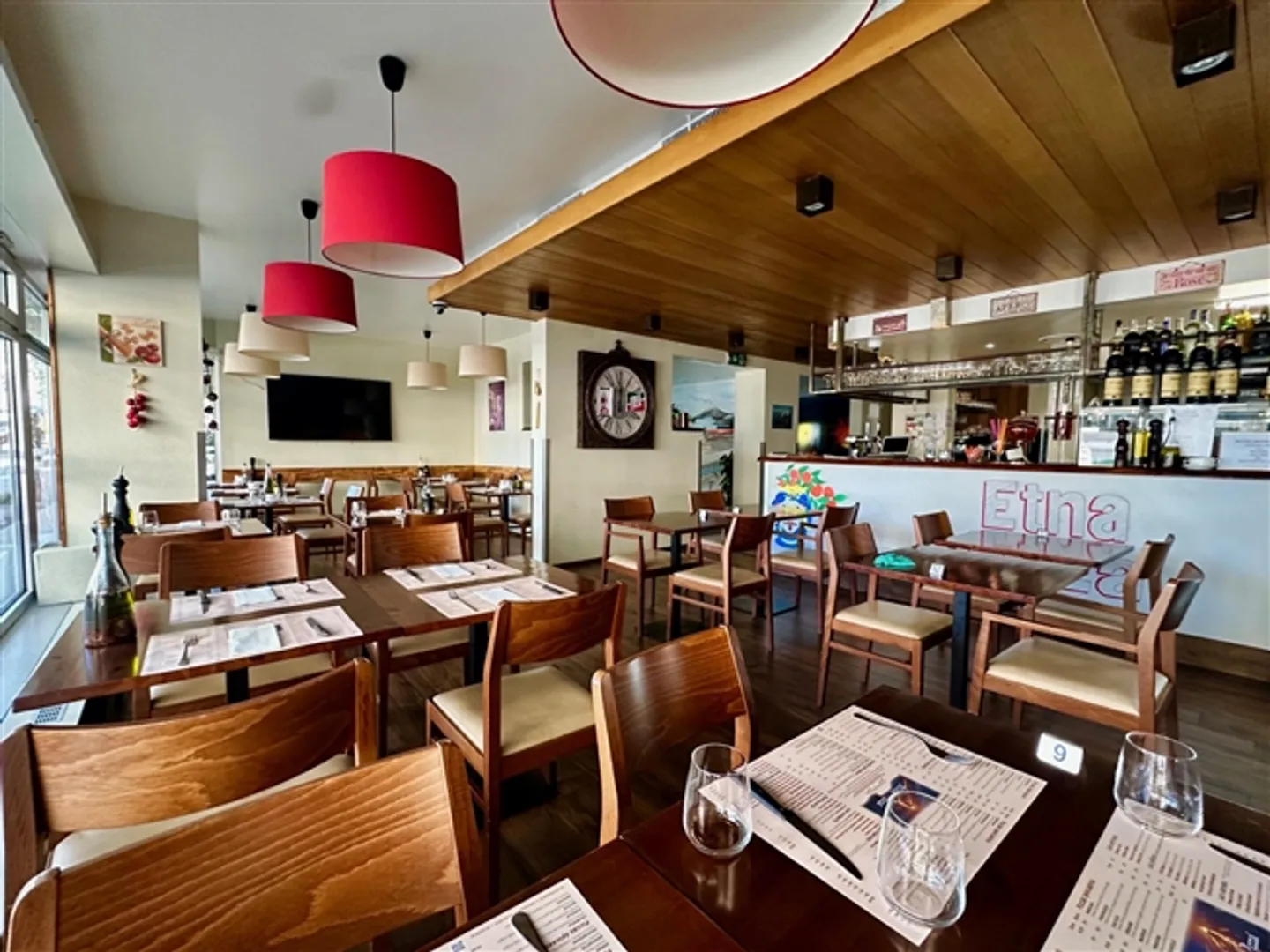 «Pizzeria in unmittelbarer Nähe des neuen Öko-Viertels Métamophose» - Foto 8 von 11