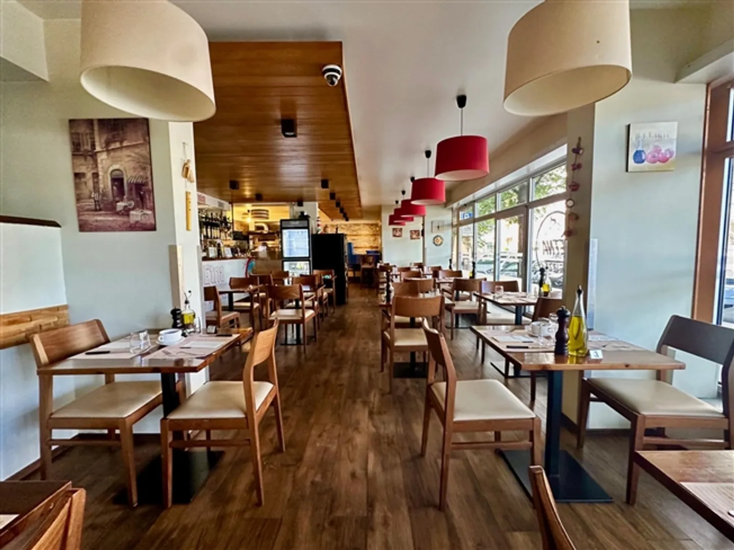 «Pizzeria in unmittelbarer Nähe des neuen Öko-Viertels Métamophose» - Foto 9 von 11