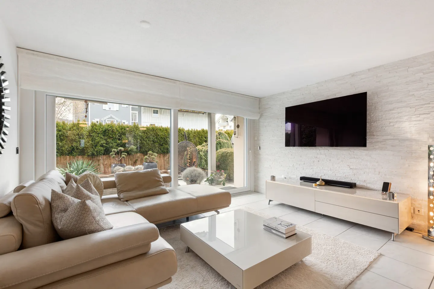 Your new home with garden - stylish, modern and cozy. - Photo 3 of 10