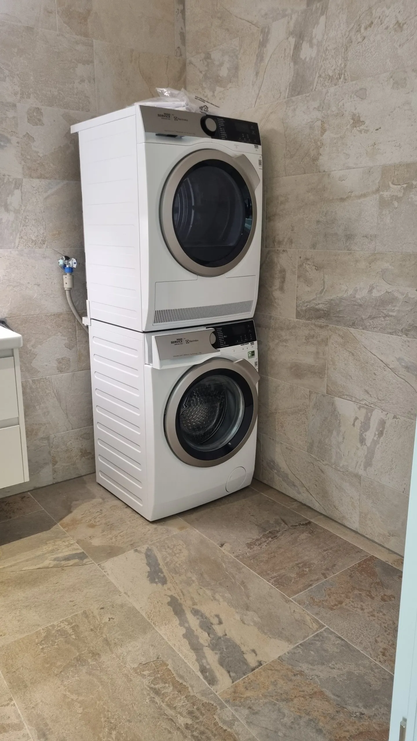 Ampio appartamento di 2,5 stanze al piano rialzato - Foto 6 di 6