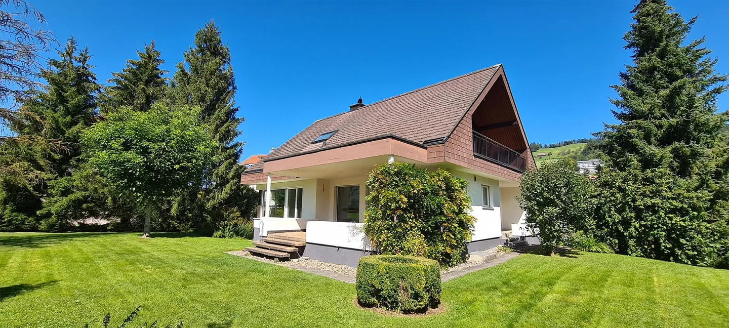 Geräumiges Einfamilienhaus mit Garten - Foto 1 von 10
