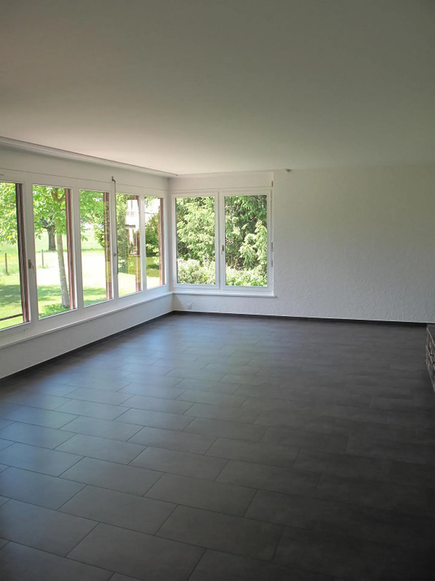 Geräumiges Einfamilienhaus mit Garten - Foto 9 von 10