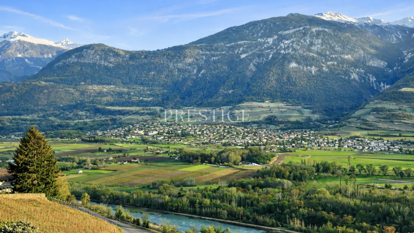 Spacious 5½ rooms with terrace and panoramic view - Photo 1 of 10