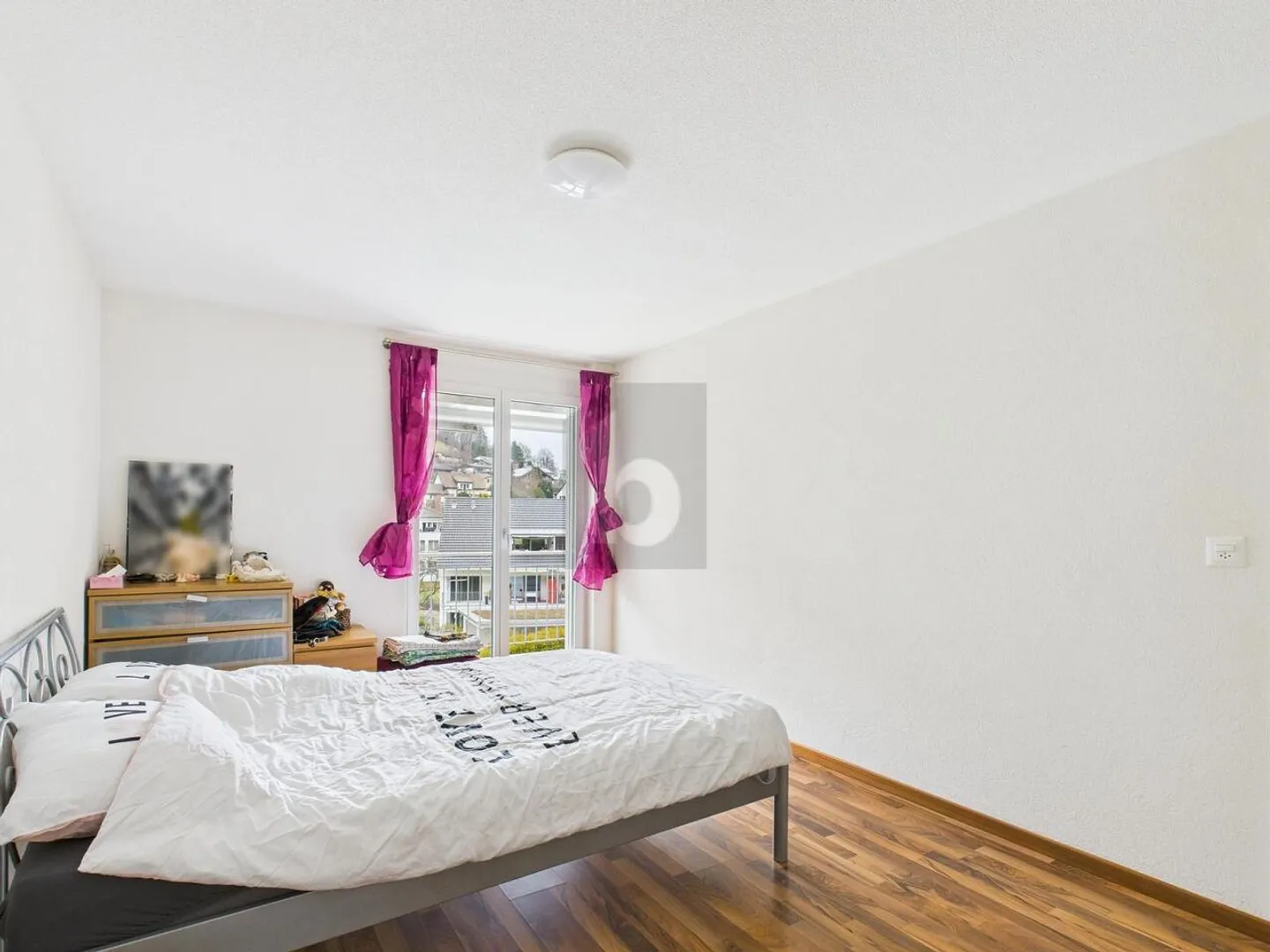 Charming Semi-Detached House - Photo 5 of 6