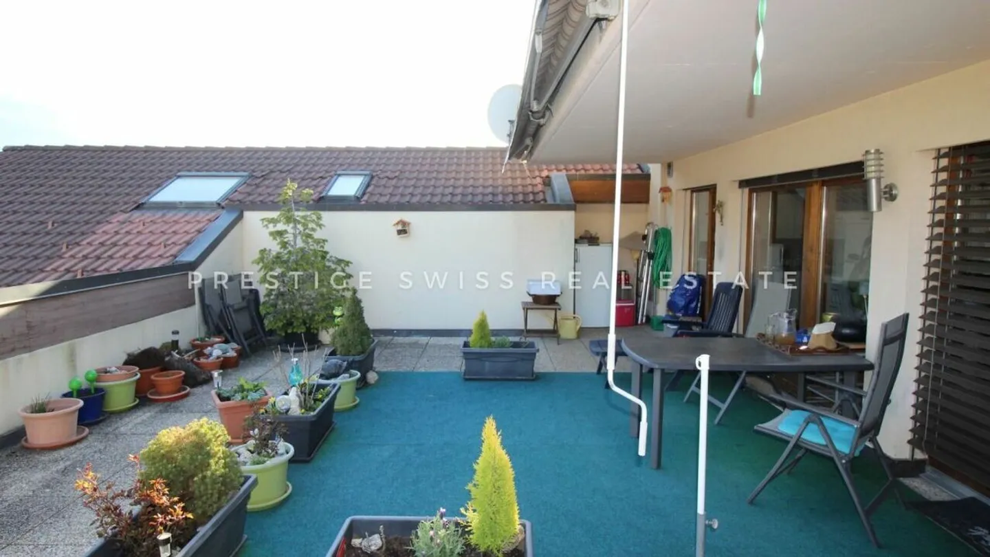 Spacious 5½ rooms with terrace and panoramic view - Photo 6 of 10