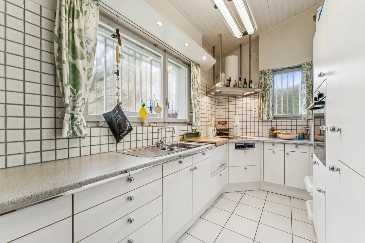 A home where family stories begin! - Photo 4 of 7