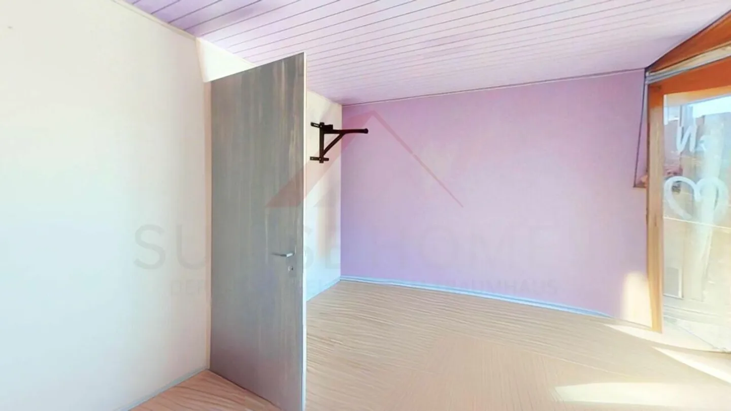 Affascinante casa bifamiliare a Niederbipp - affascinante, situata in una zona tranquilla e con molto potenziale - Foto 17 di 26