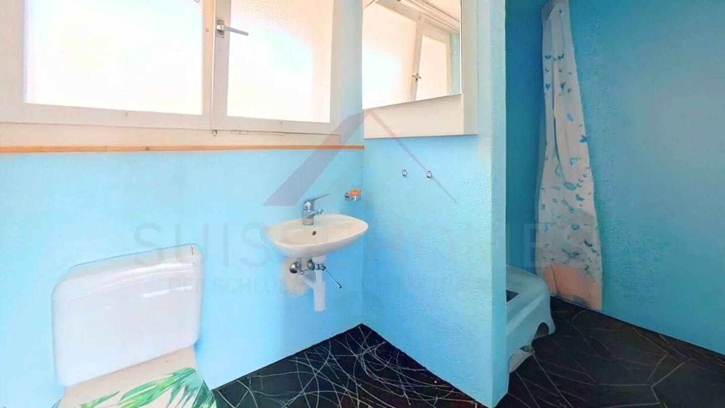 Affascinante casa bifamiliare a Niederbipp - affascinante, situata in una zona tranquilla e con molto potenziale - Foto 19 di 26