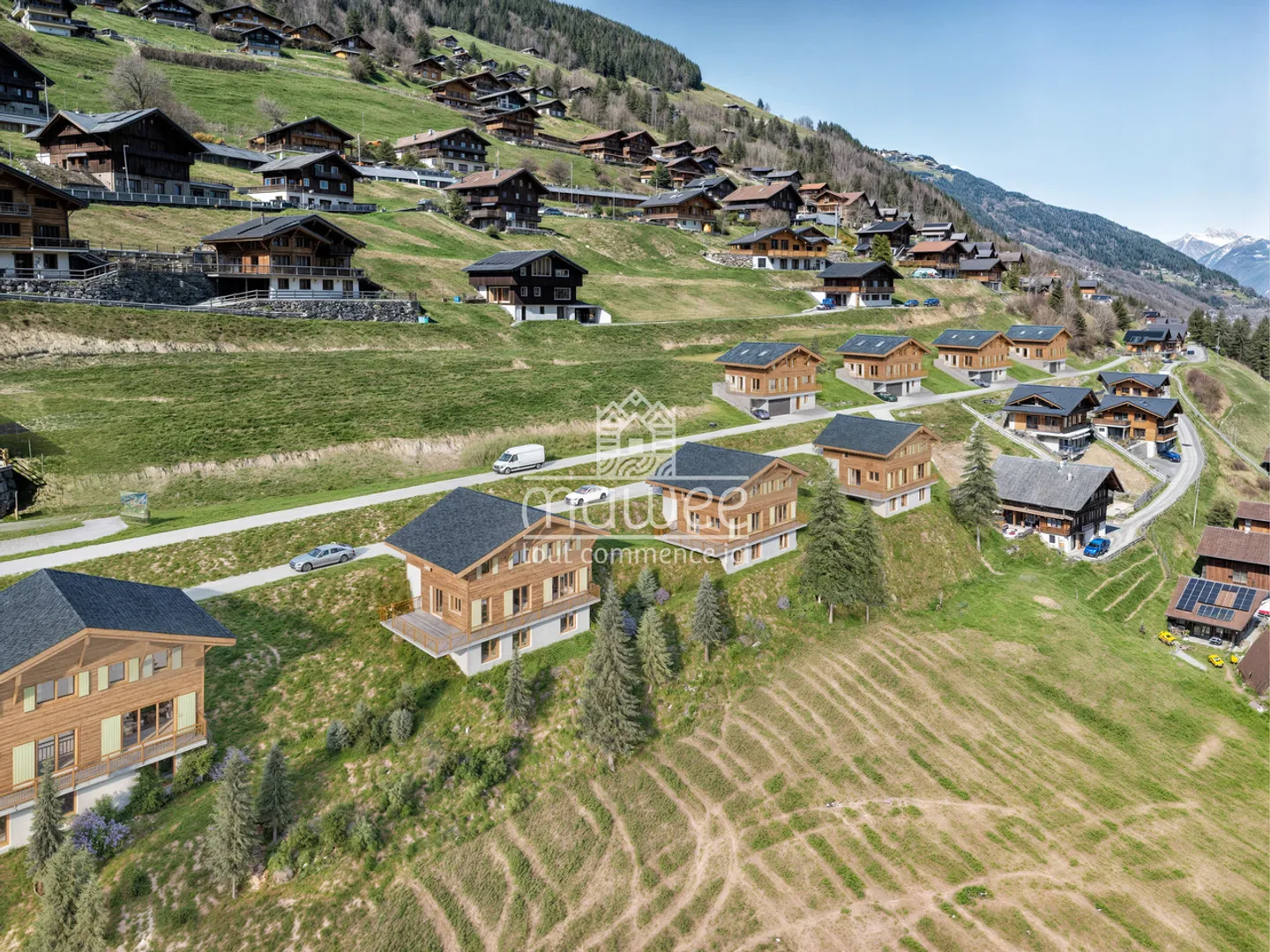 Chalet singolo nuovo con grande balcone e vista libera! - Foto 10 di 11