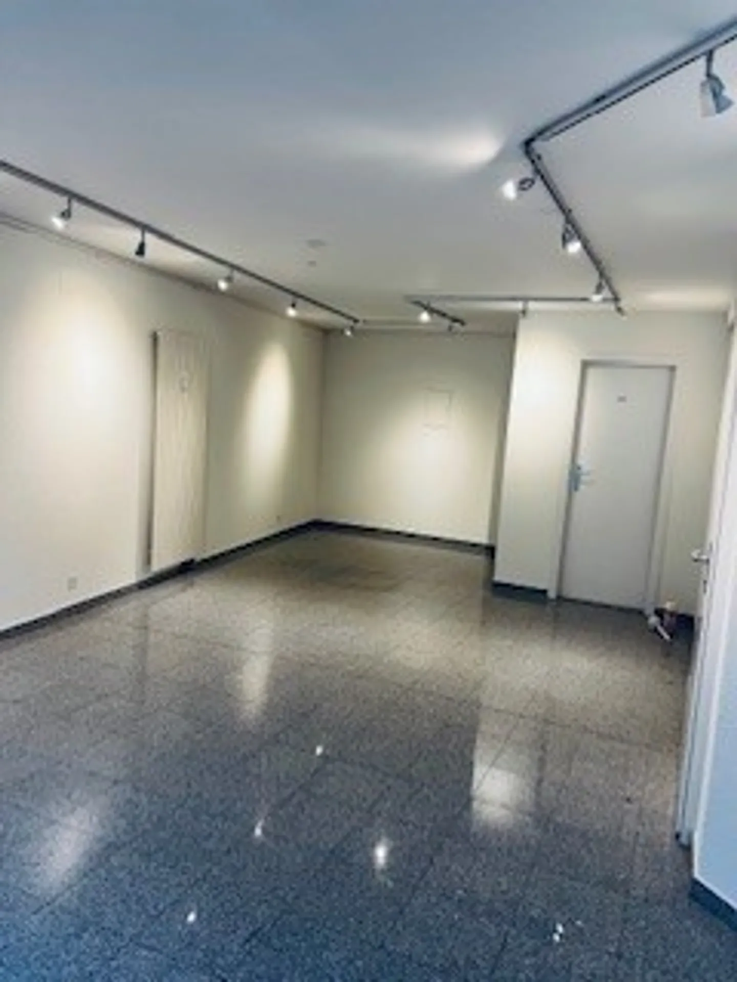 Spazio commerciale moderno in affitto a Oberdorf - Foto 4 di 6