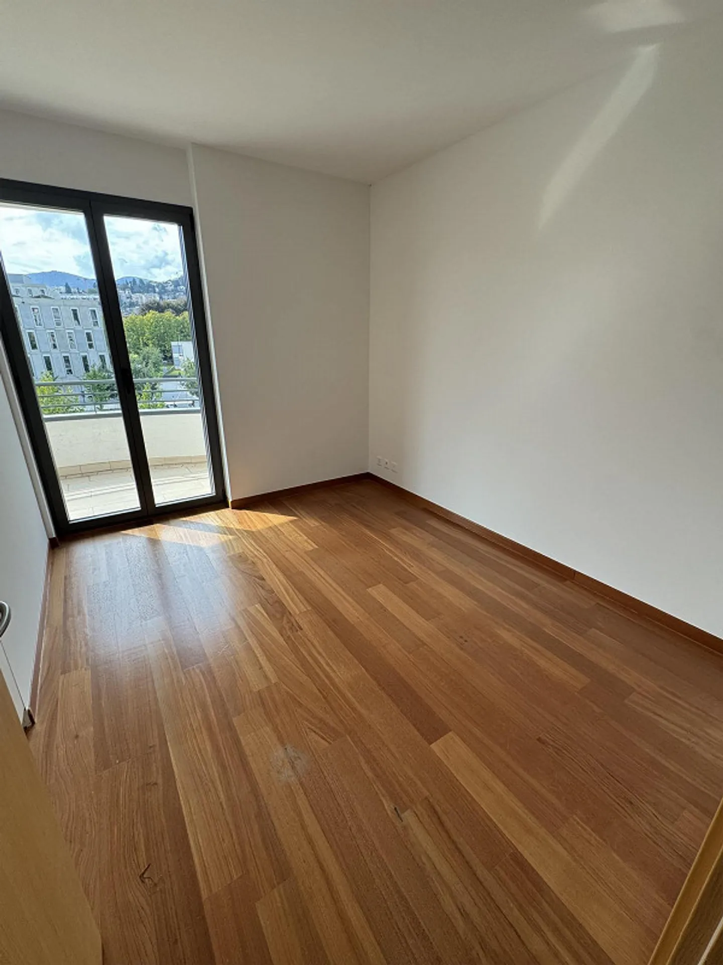 APPARTEMENT LUMINEUX, SPACIEUX ET CALME À VIGANELLO - Photo 1 sur 9