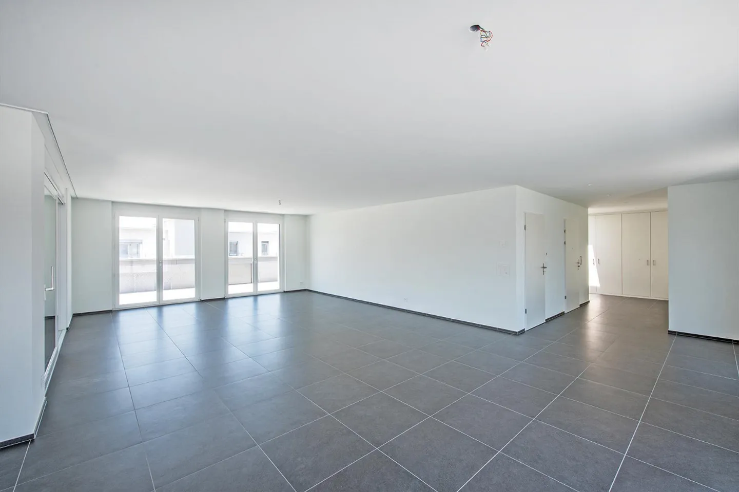 Stupendo appartamento attico di 4 1/2 stanze - Foto 4 di 18
