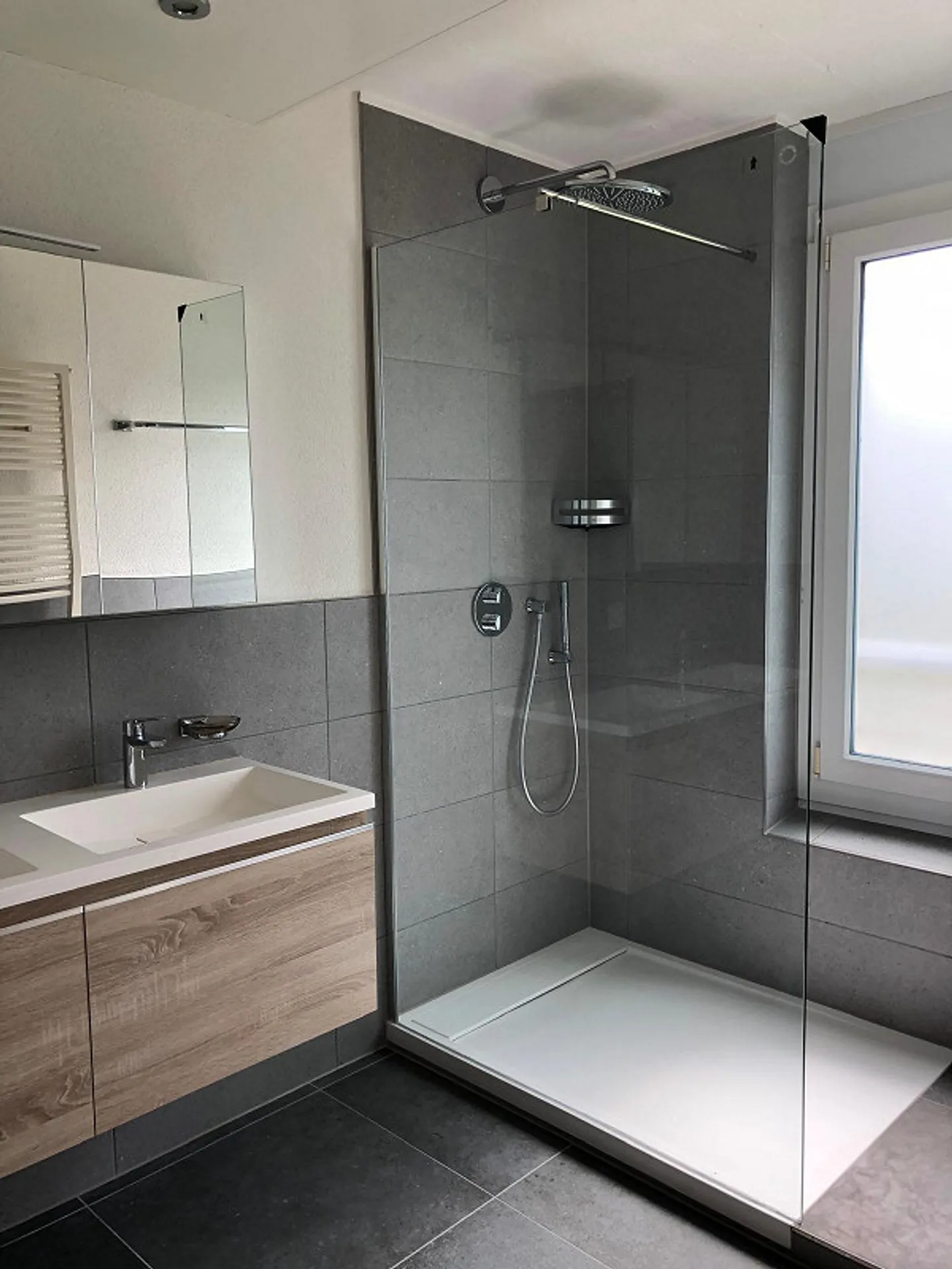 Casa plurifamiliare, abitazione e commercio - Foto 17 di 21