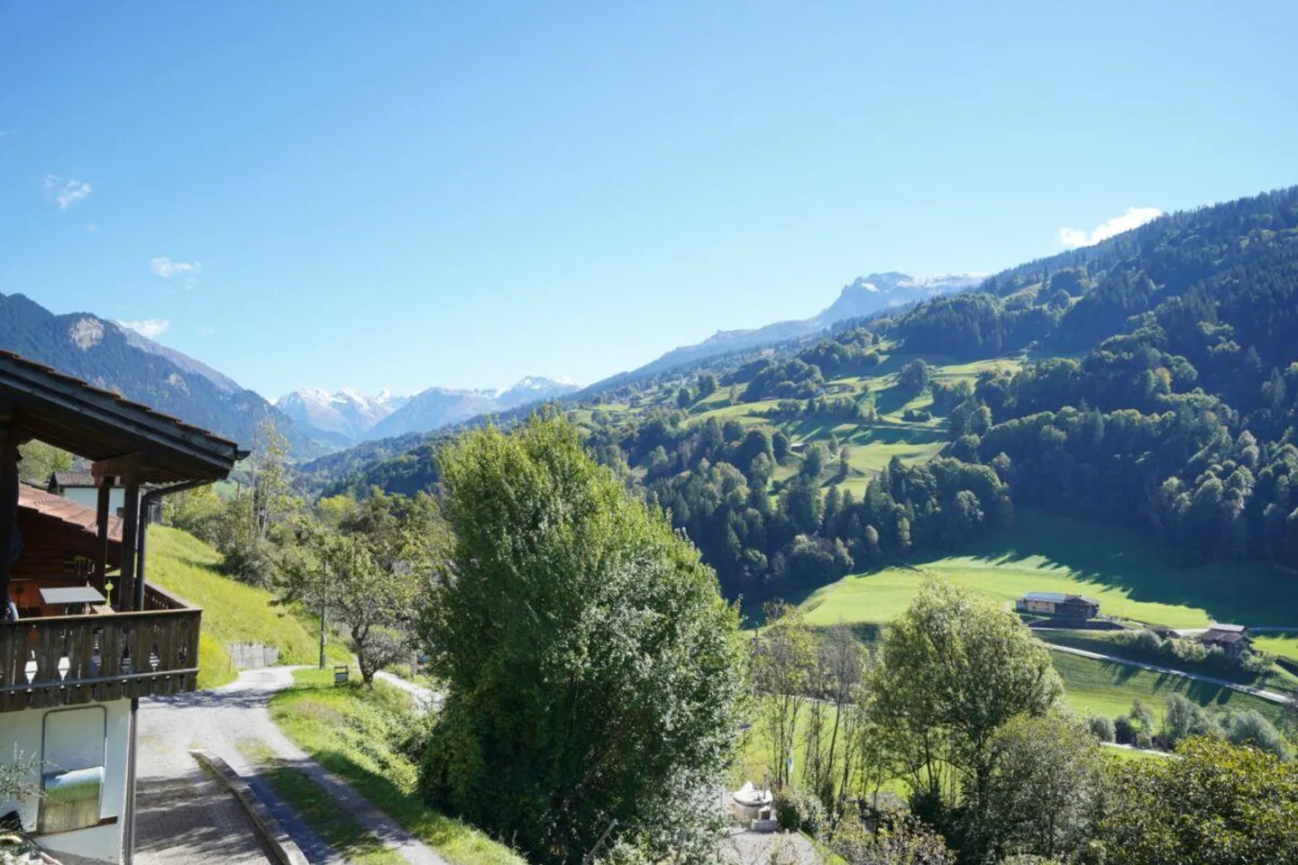 Casa vacanze accogliente con vista - Il tuo rifugio nei Grigioni... - Foto 8 di 8