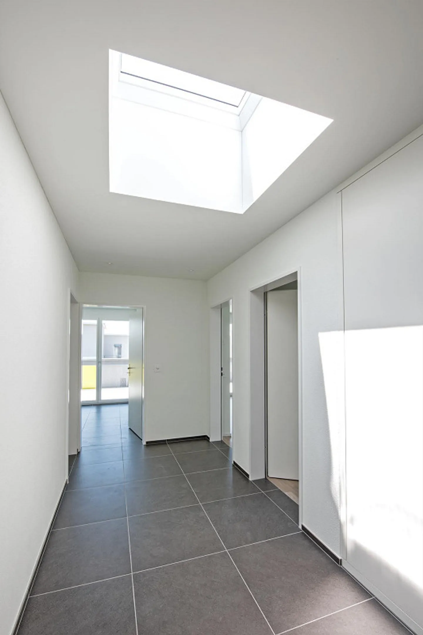 Stupendo appartamento attico di 4 1/2 stanze - Foto 5 di 18