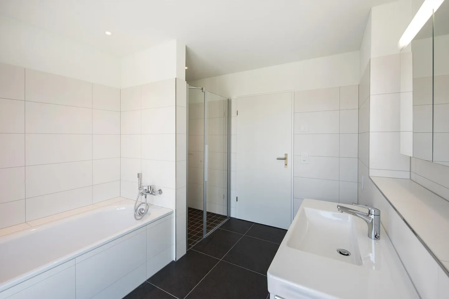 Stupendo appartamento attico di 4 1/2 stanze - Foto 9 di 18