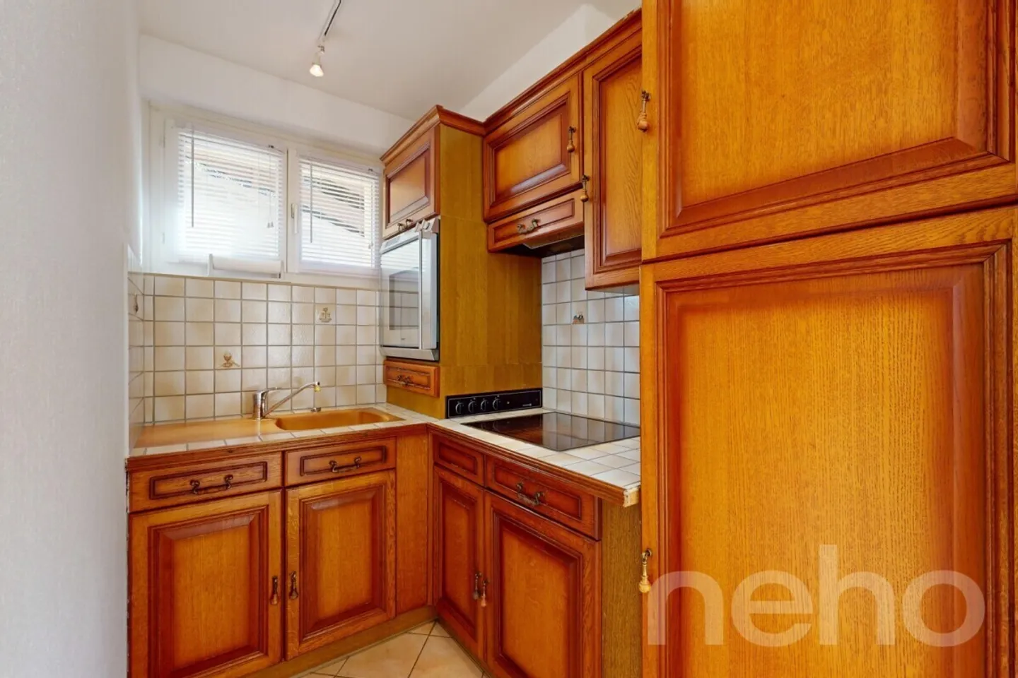 Esclusivo: Bella villa con 4 camere e studio al piano inferiore - Foto 12 di 13