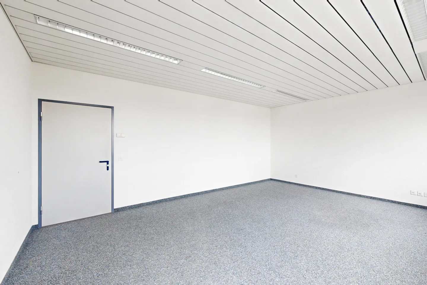 Office and Commercial Space - GO! Commercial Building in Oberentfelden - 28.60m2 - Photo 6 of 10