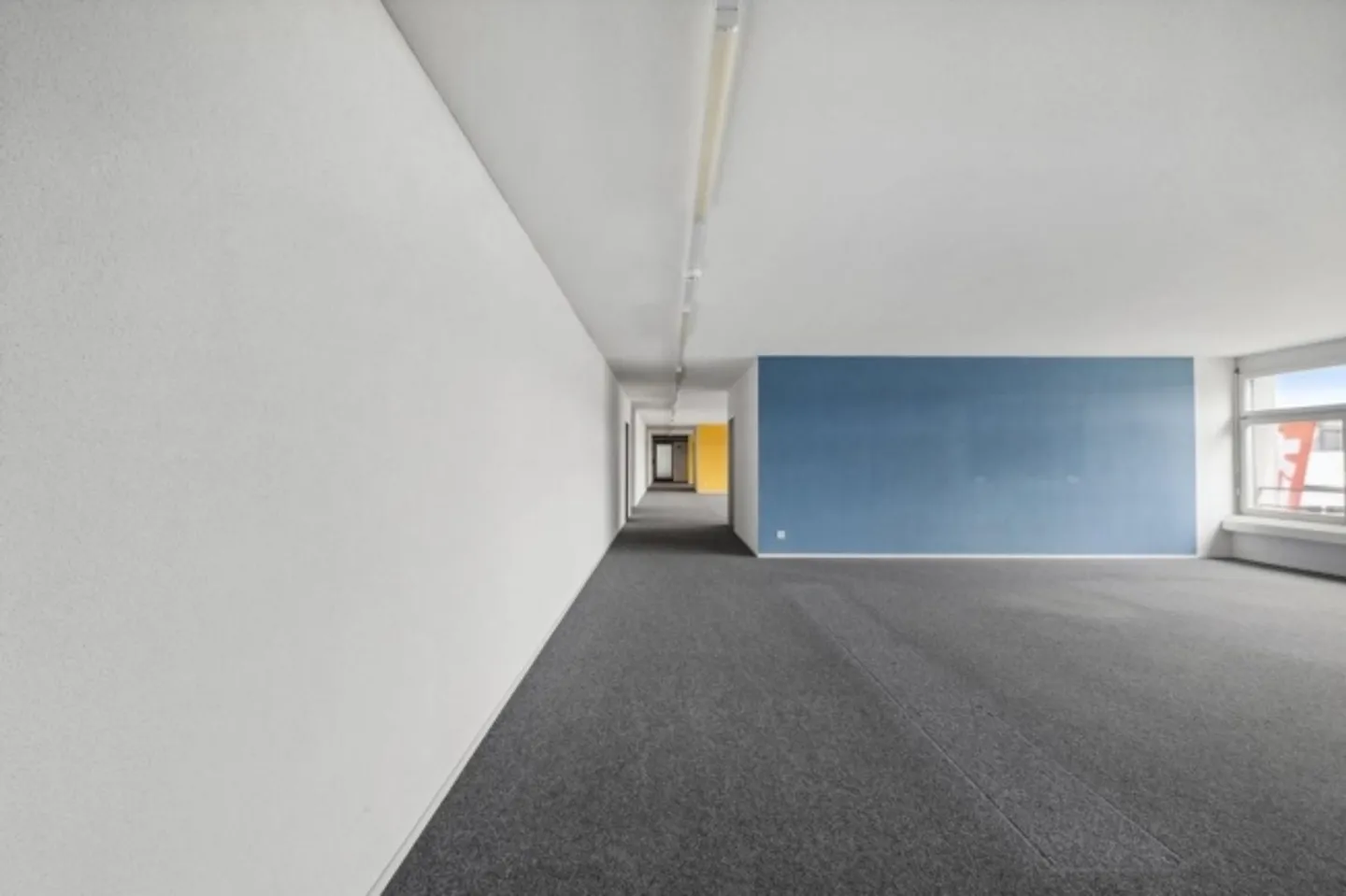 Ensemble plutôt que seul - Espace de travail partagé directement au Centre Stannioli - Photo 3 sur 13