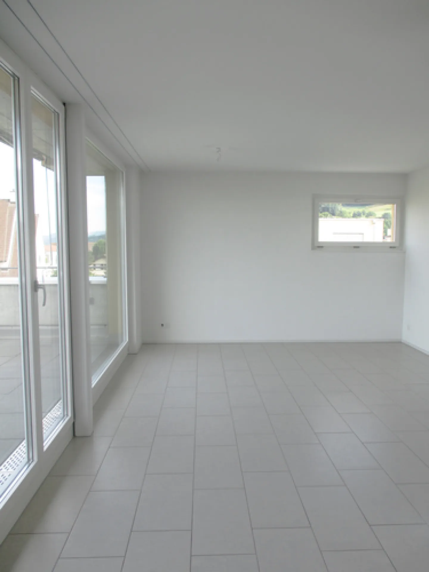 Your dream apartment is waiting! - Photo 4 of 9