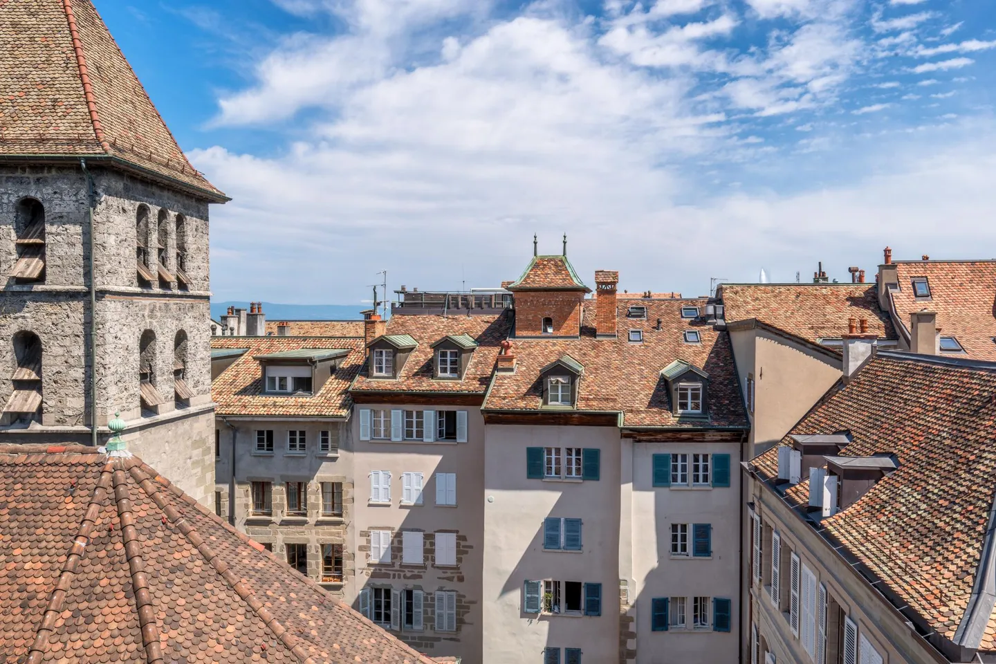 Old Town - Superb 4-Room Apartment with Studio - Top Floor - Elevator - Photo 8 of 10