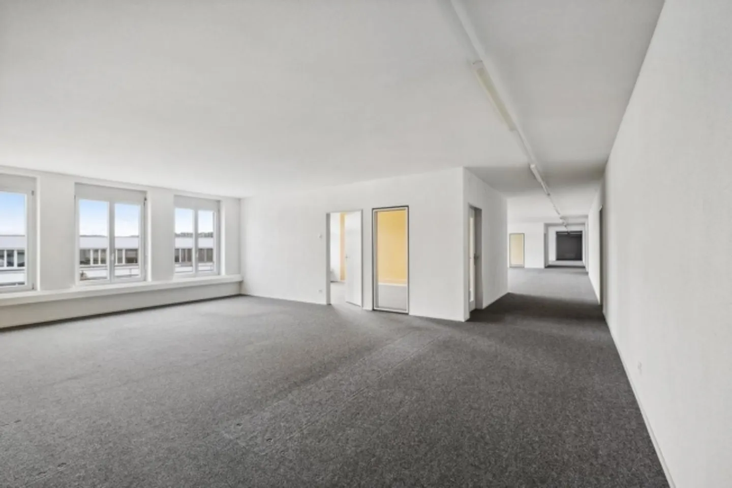 Ensemble plutôt que seul - Espace de travail partagé directement au Centre Stannioli - Photo 6 sur 13