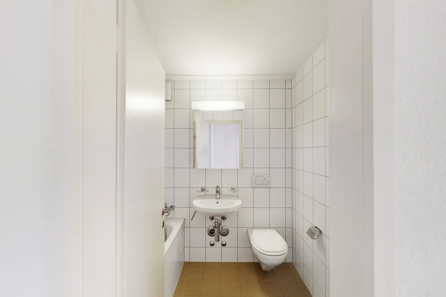 Central Living with a View over Rapperswil SG! House 32C - Photo 8 of 10