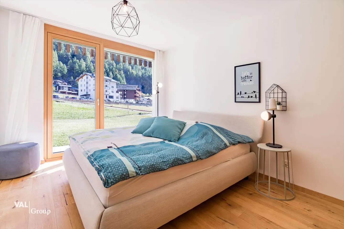 Alpine Panorama Pure: Spacious Furnished 4.5 Room Apartment with Balcony - Photo 9 of 13