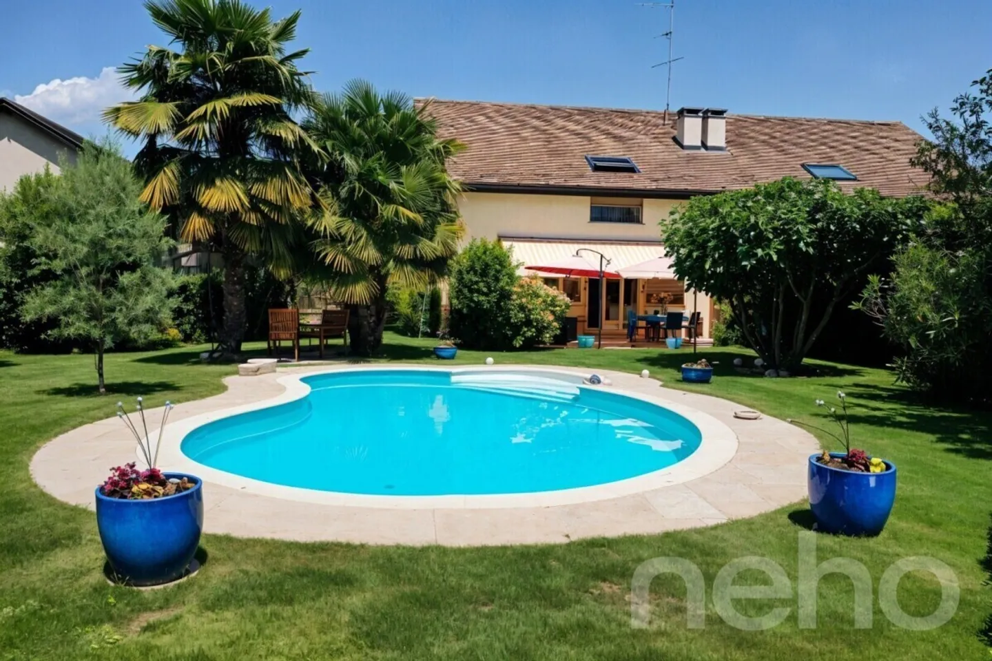 Villa familiale avec piscine et grand jardin sud - Photo 1 sur 12