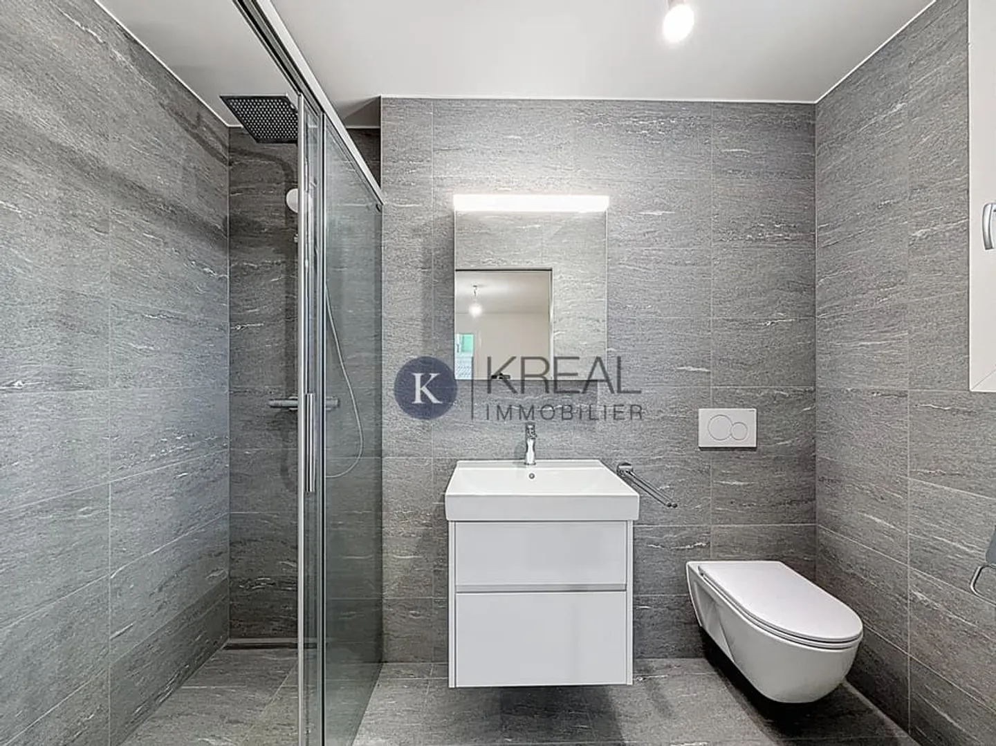 Experience the comfort of new? 4.5-room apartment with balcony and master suite - Photo 4 of 10