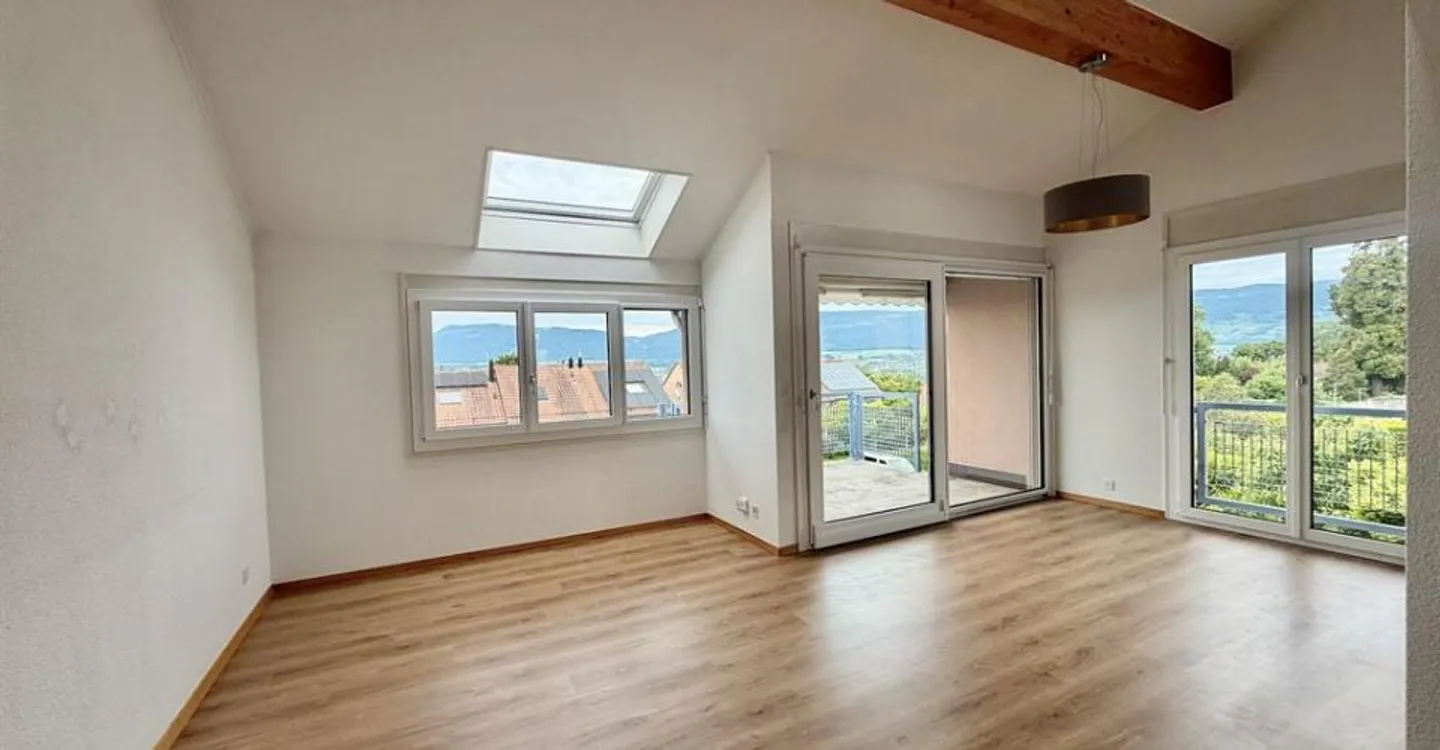 Charmant Appartement Duplex à Yverdon - Photo 5 sur 12