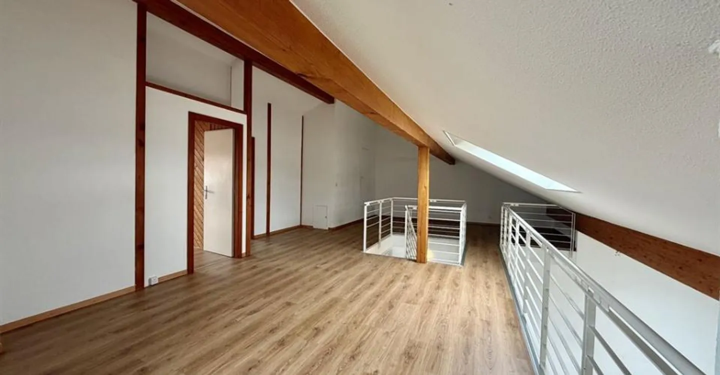 Charmant Appartement Duplex à Yverdon - Photo 9 sur 12