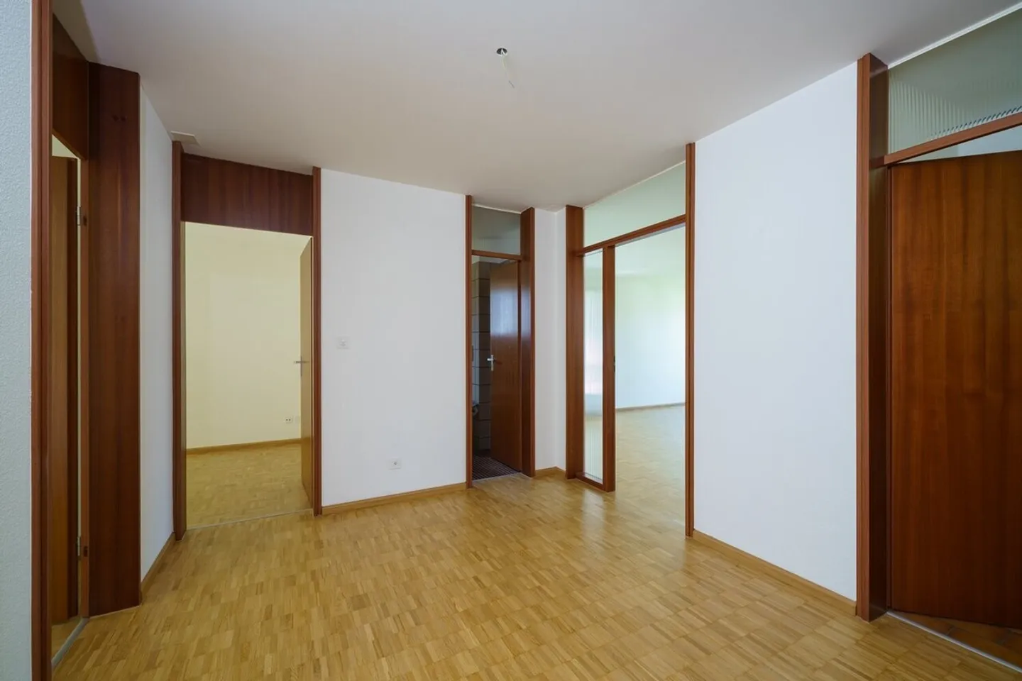 Bright 4.5-room apartment - 100 m² for comfort - Photo 2 of 10