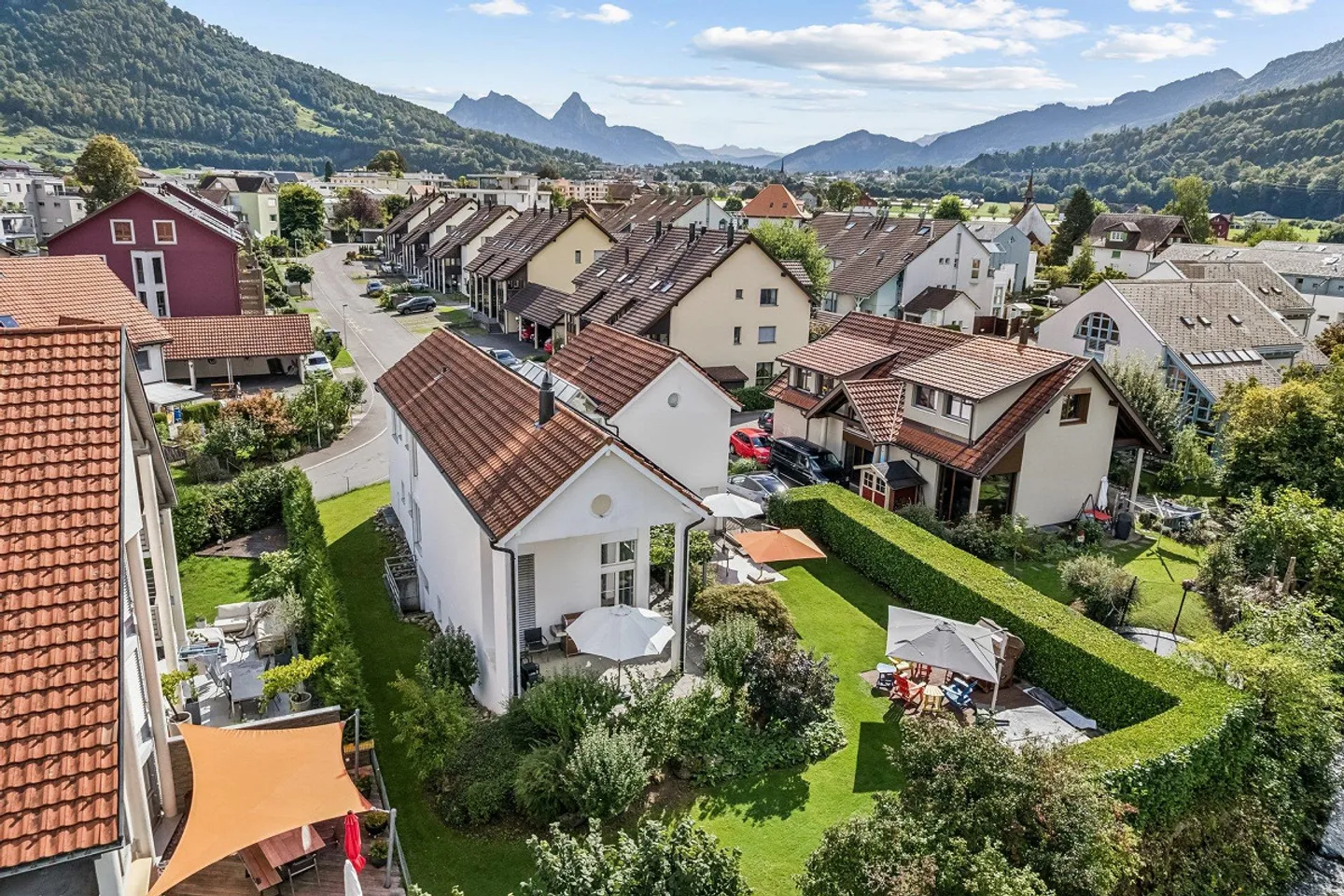 Exklusives Einfamilienhaus - Foto 1 von 12