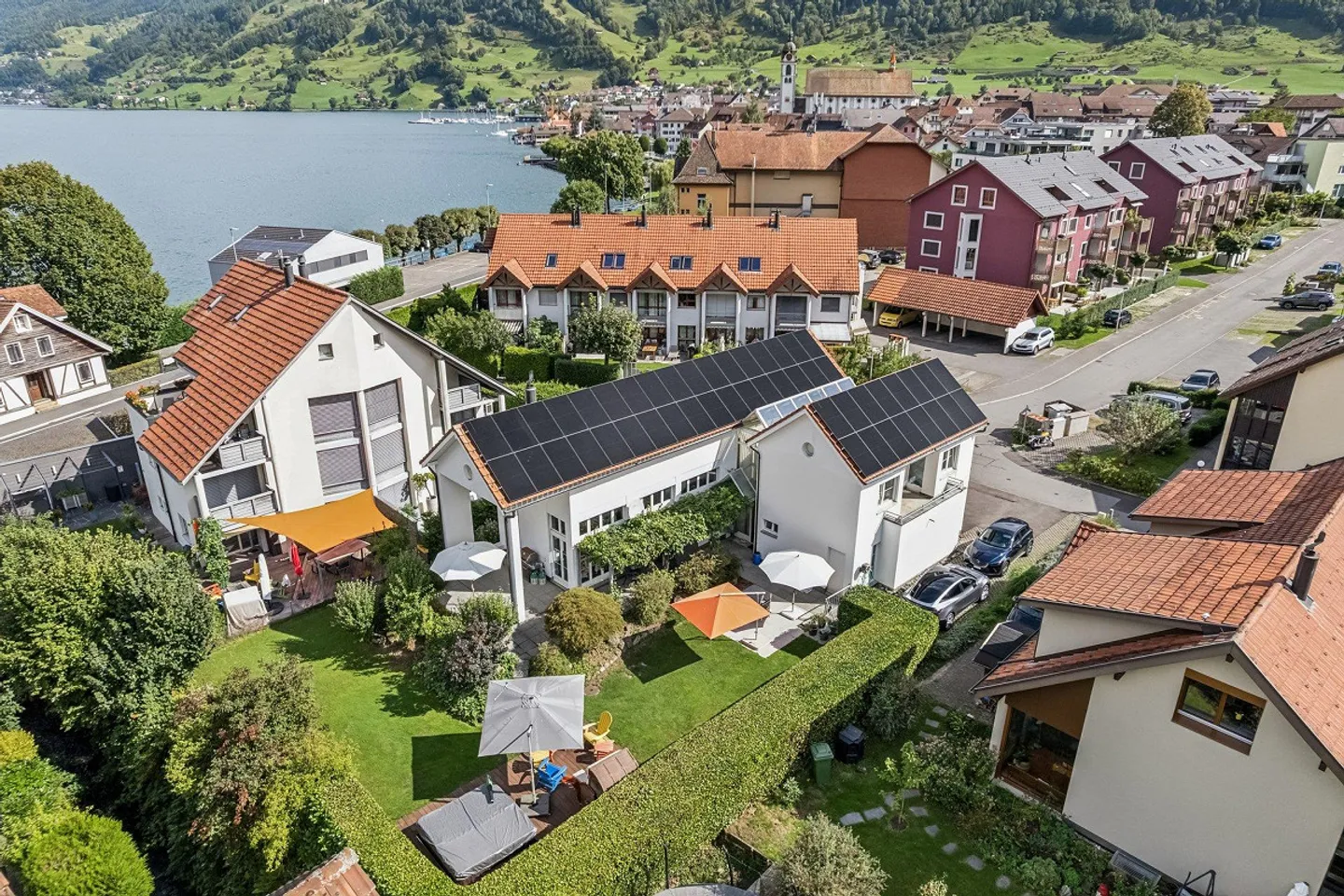 Exklusives Einfamilienhaus - Foto 2 von 12