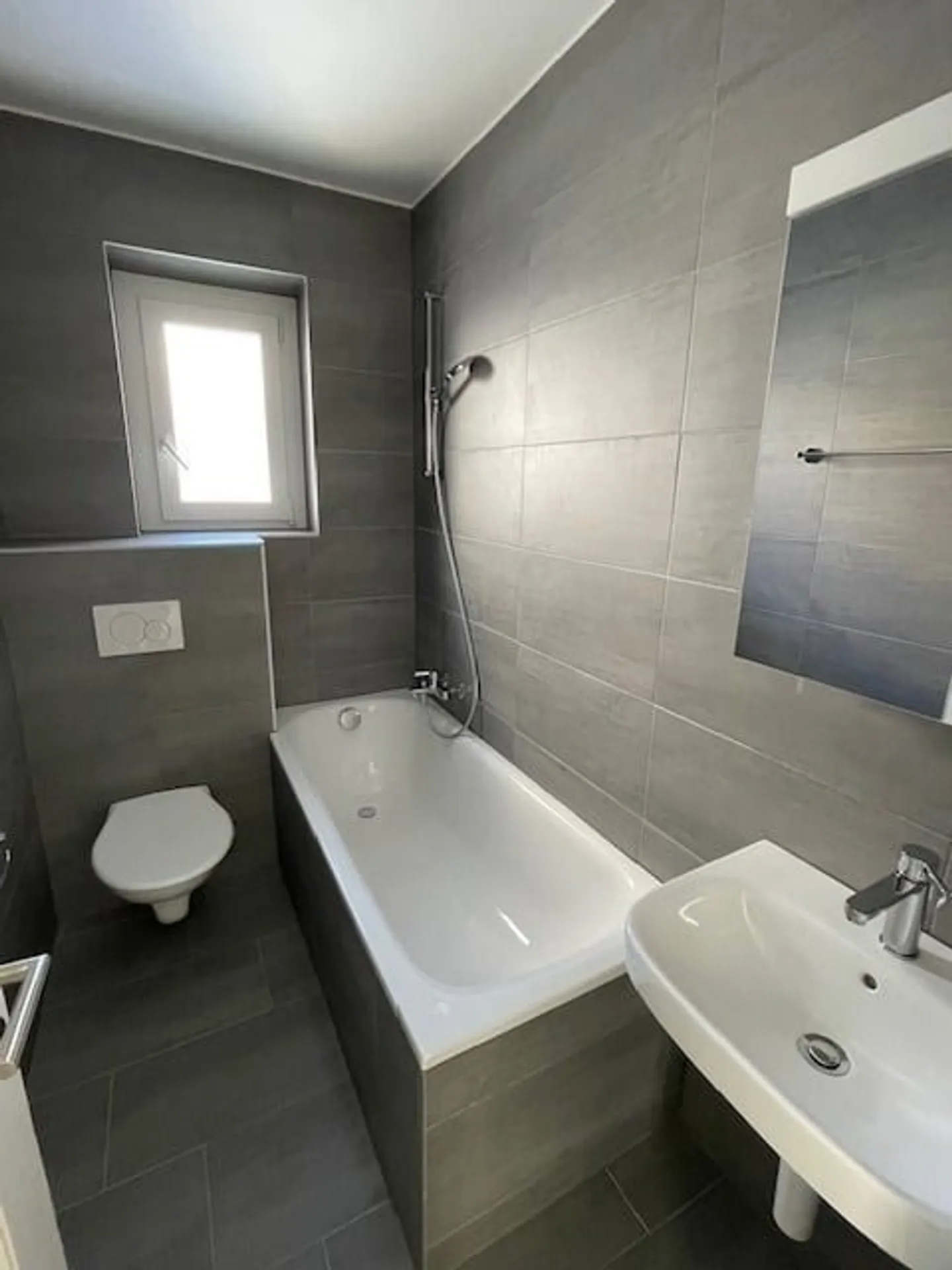 Appartement lumineux de 3 pièces à La Chaux-de-Fonds - Photo 6 sur 7