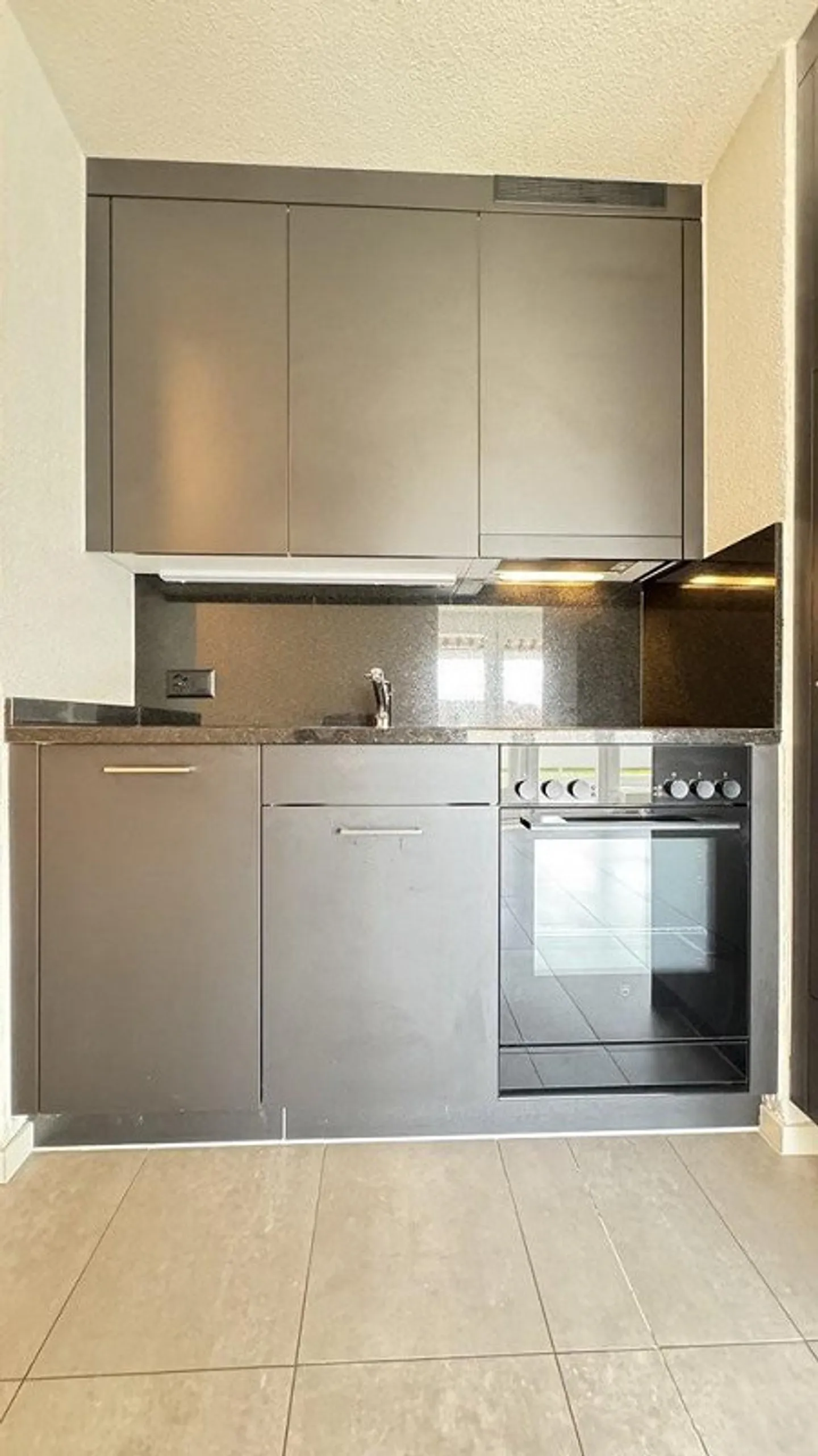 Appartement 2.5 pièces - Photo 2 sur 8